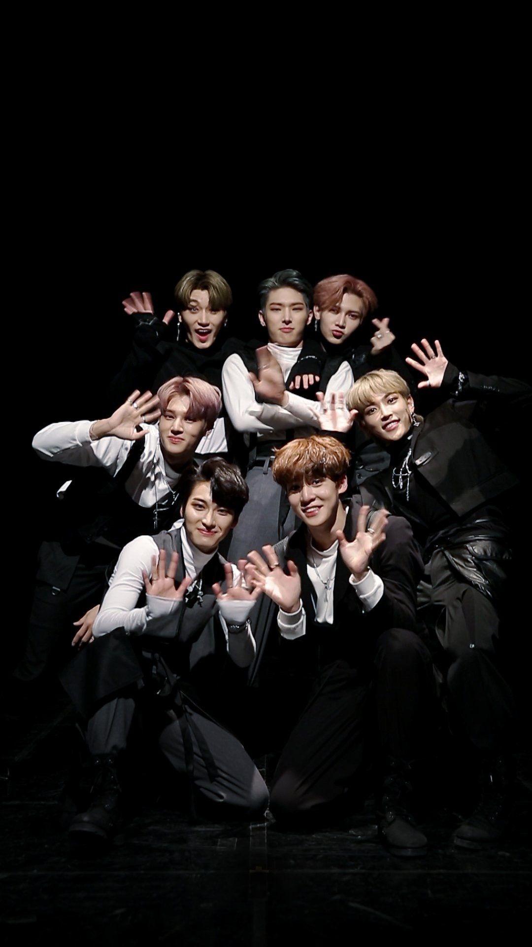 Ateez- relay dance. Kpop, Boy groups, Wallpaper