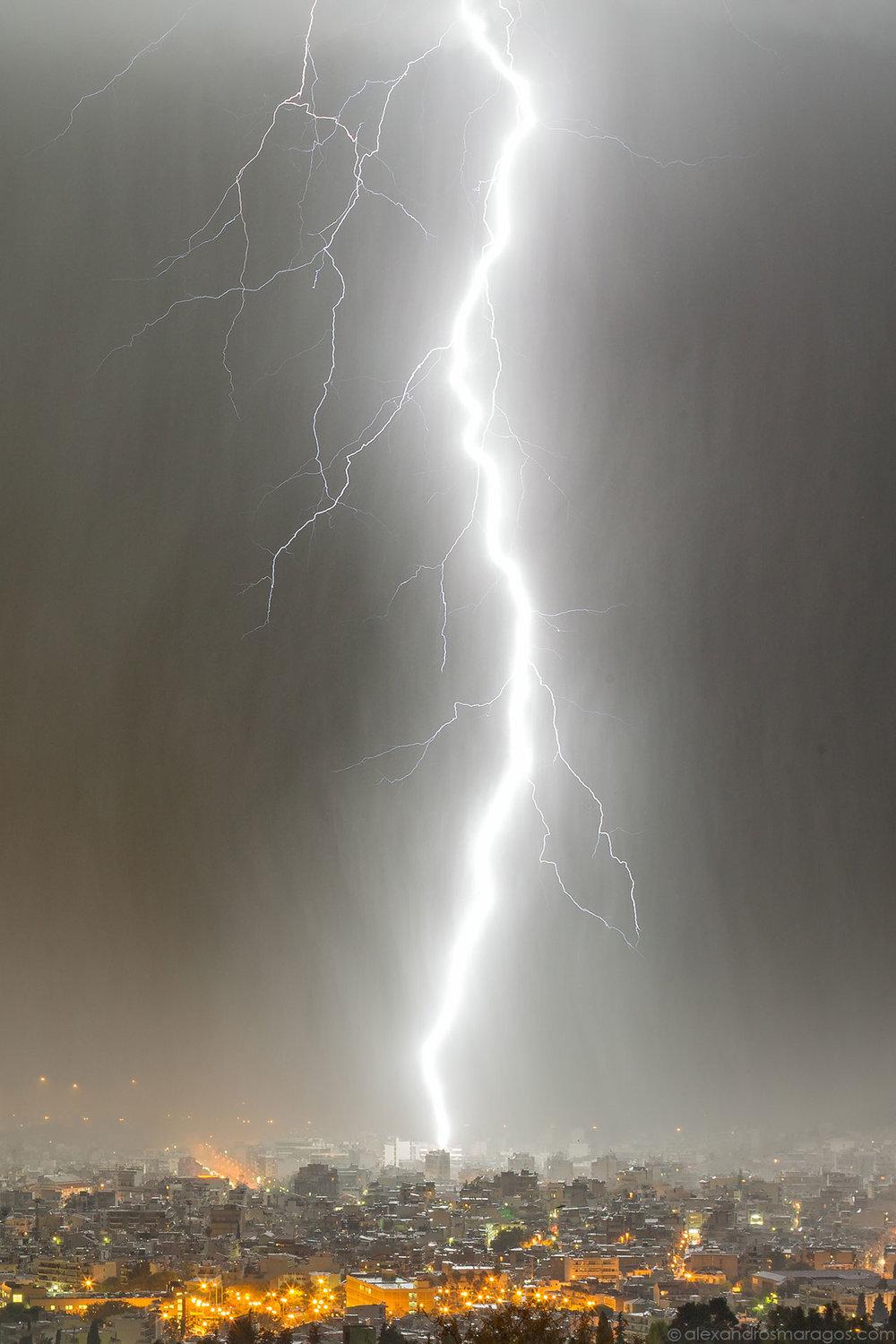 Lightning Strike Image for Phone Wallpaper