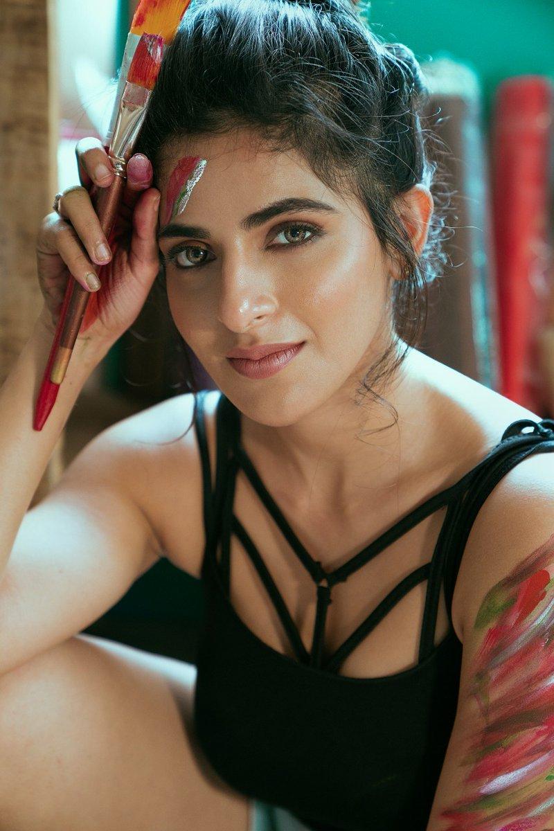 Iswarya Menon Photo, HD Image, Wallpaper, Latest