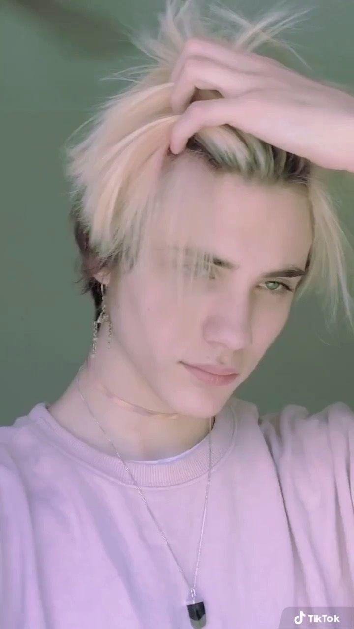 people. Cute emo boys, Anime hair