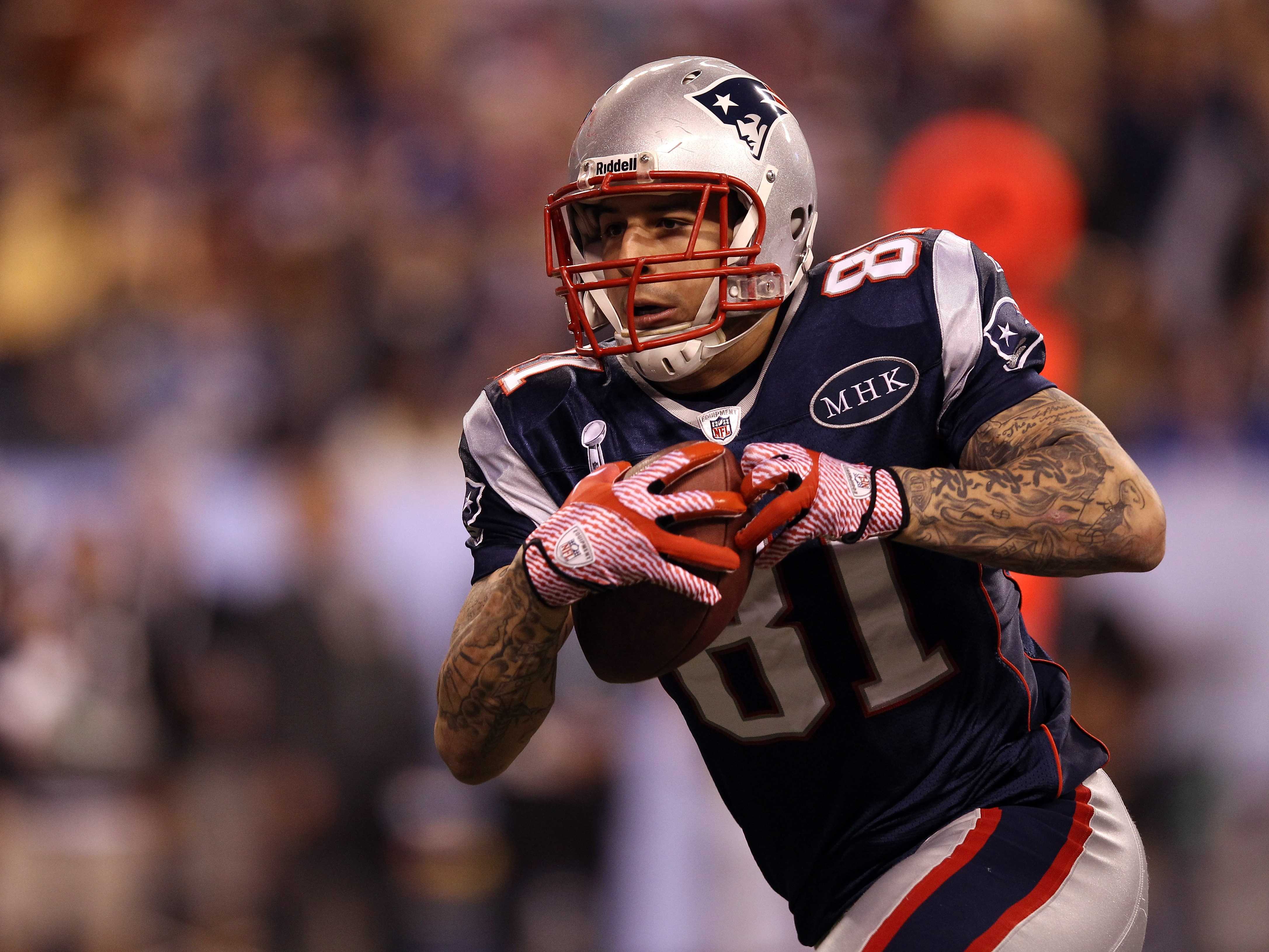 Report: Patriots Tight End 'Directly Tied' To Drug Related