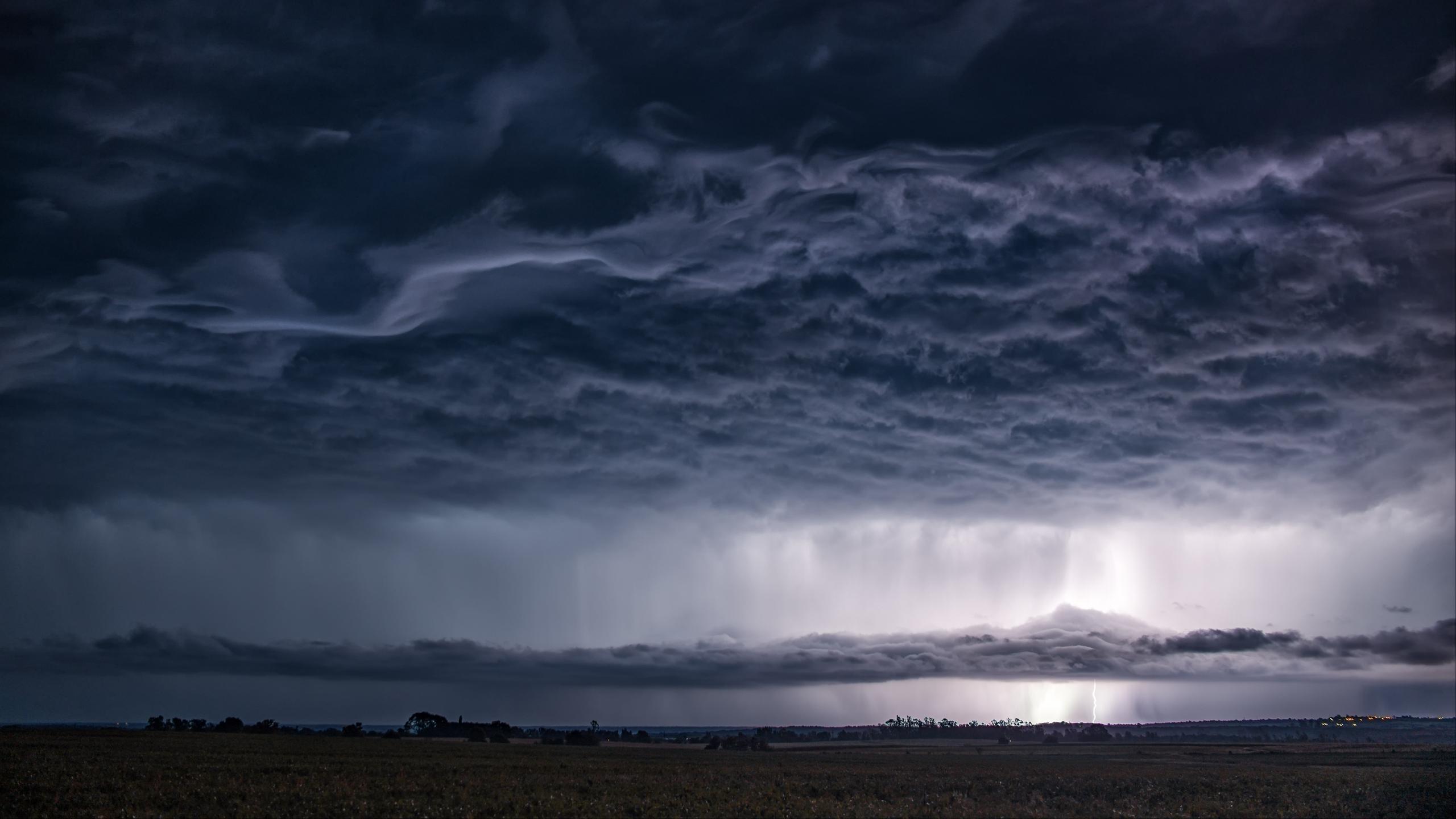 Download wallpaper 2560x1440 clouds, cloudy, horizon, field