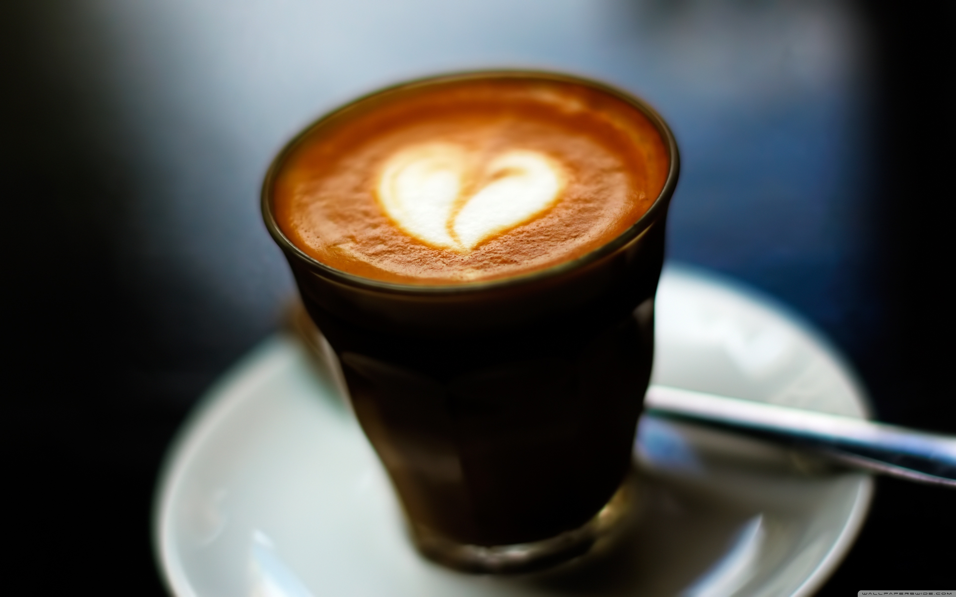 Download Glass of Heart UltraHD Wallpaper