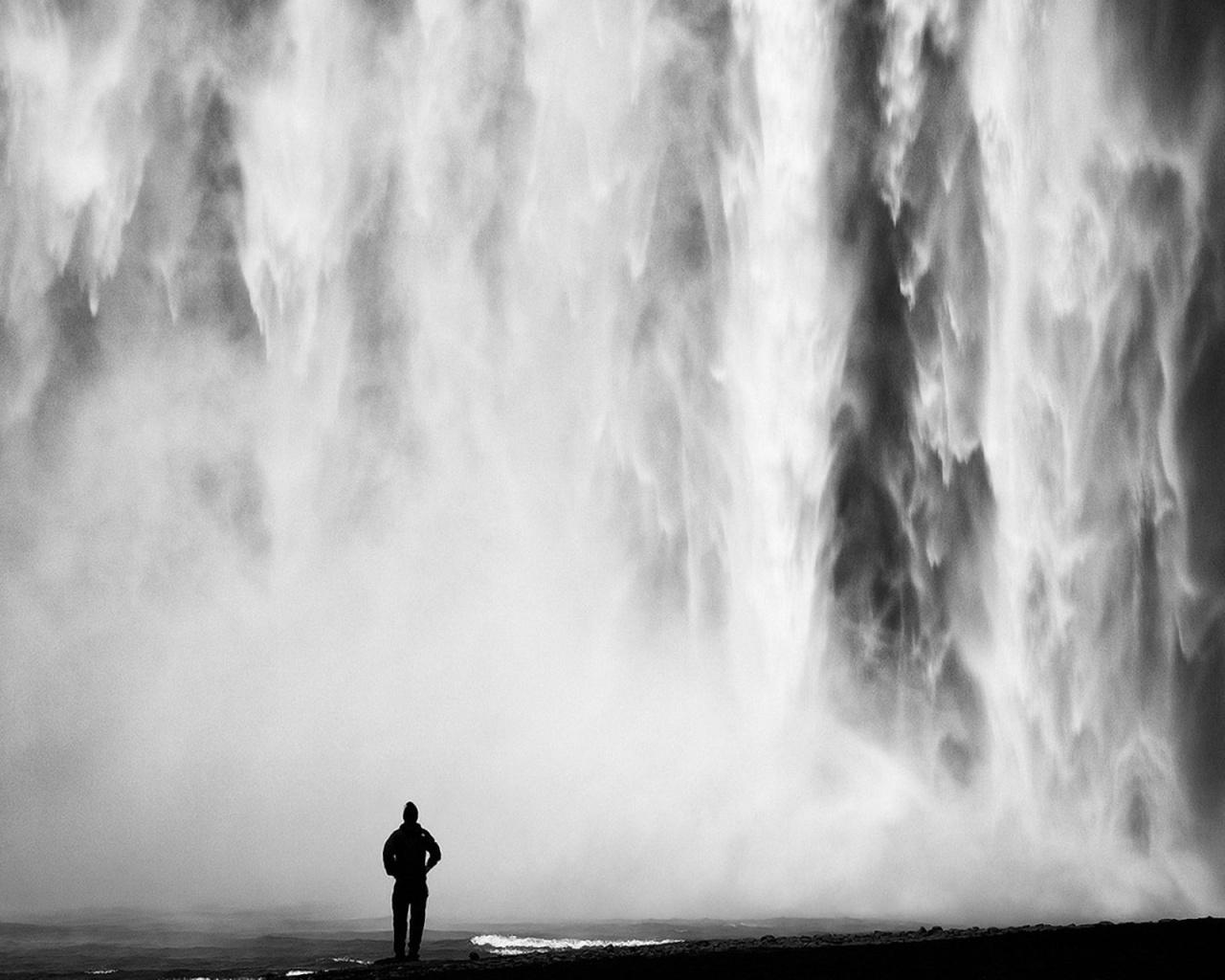 Black and White Waterfall wallpaper. Black and White