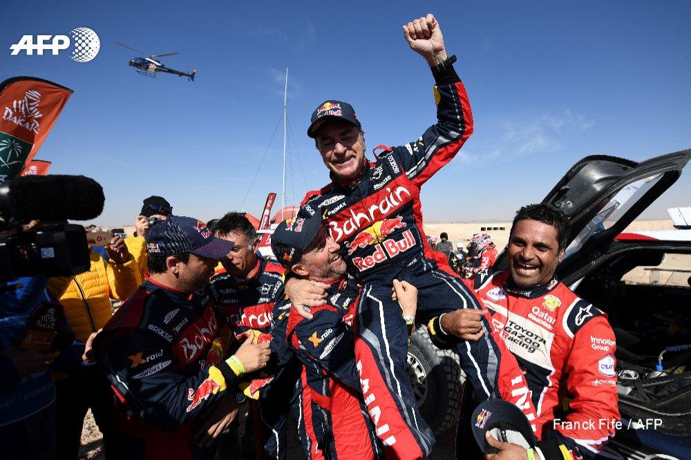 Carlos Sainz 2020 Dakar Rally wallpaper