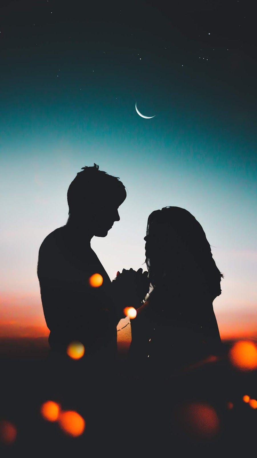 The proposal in the night. Love couple wallpaper