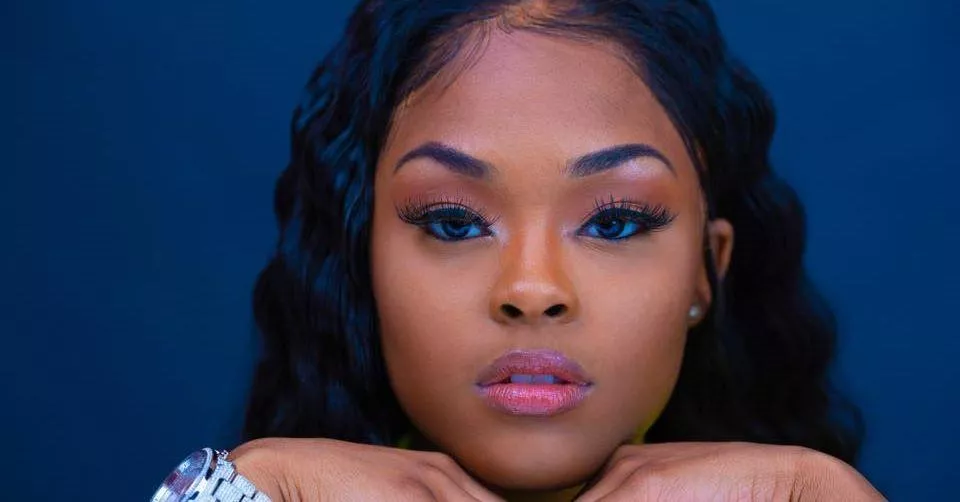 Baby Fendi wallpaper