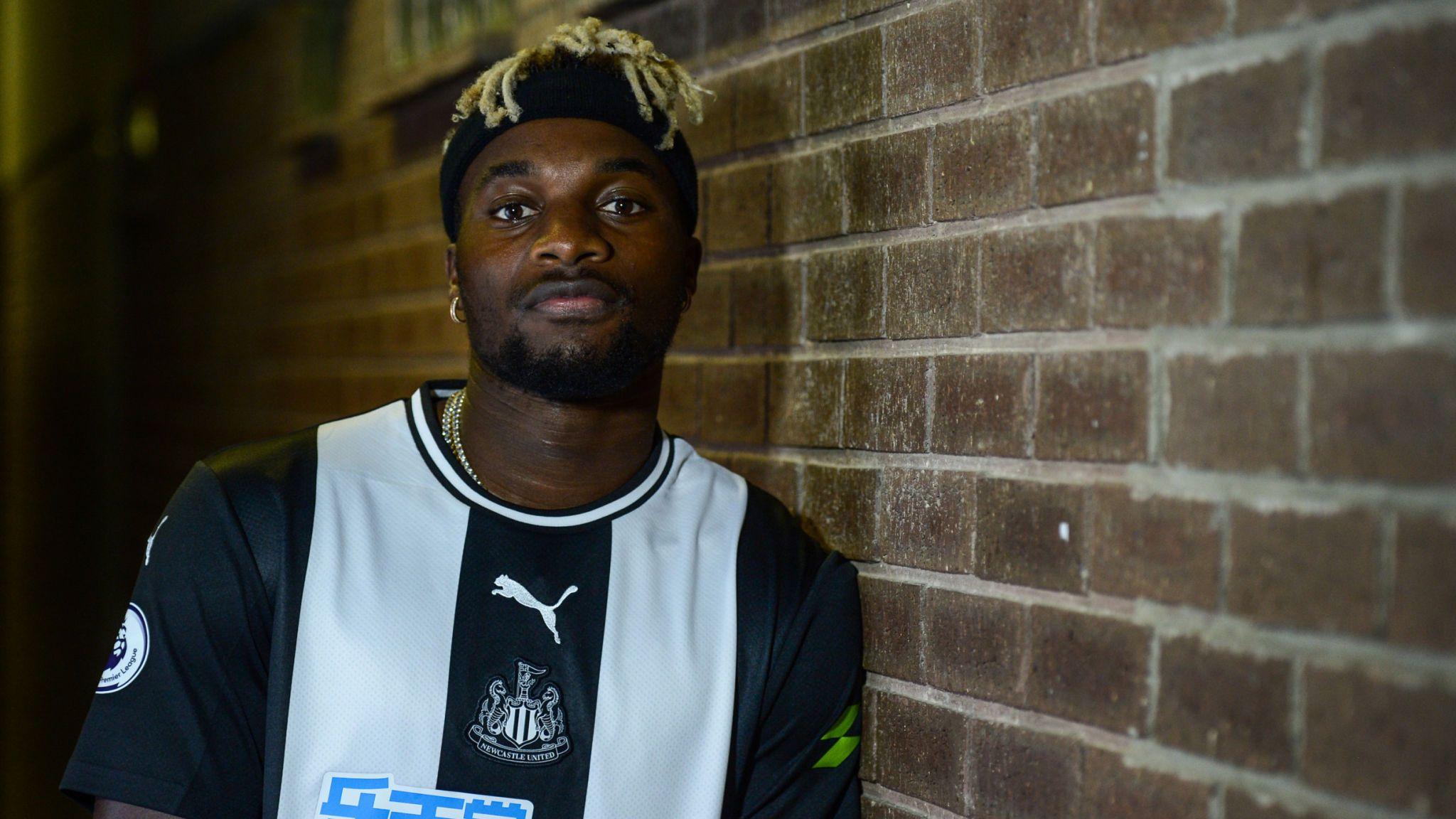 Newcastle Sign Allan Saint Maximin From Nice And Jetro