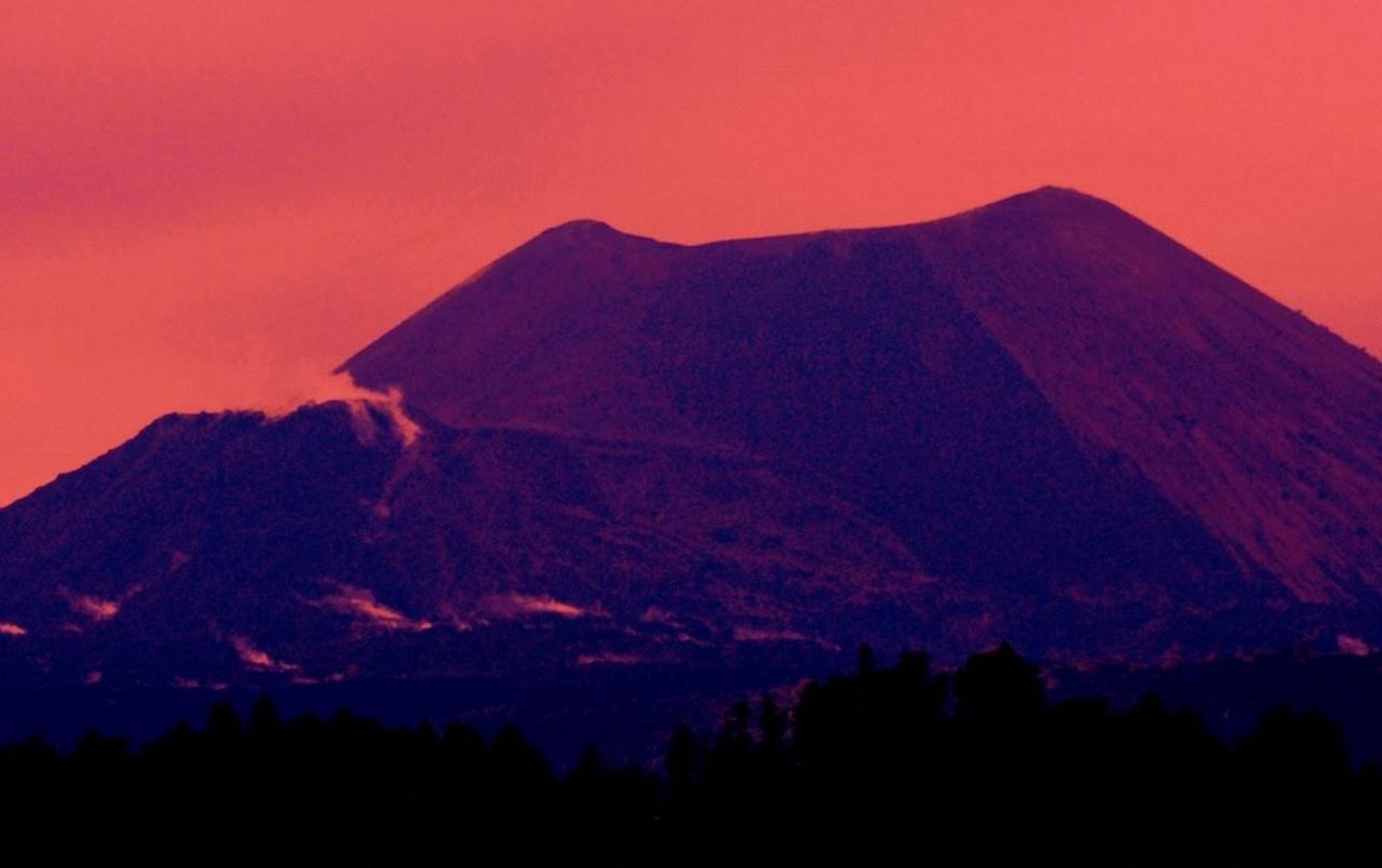 Paricutin Volcano wallpaper. Paricutin Volcano