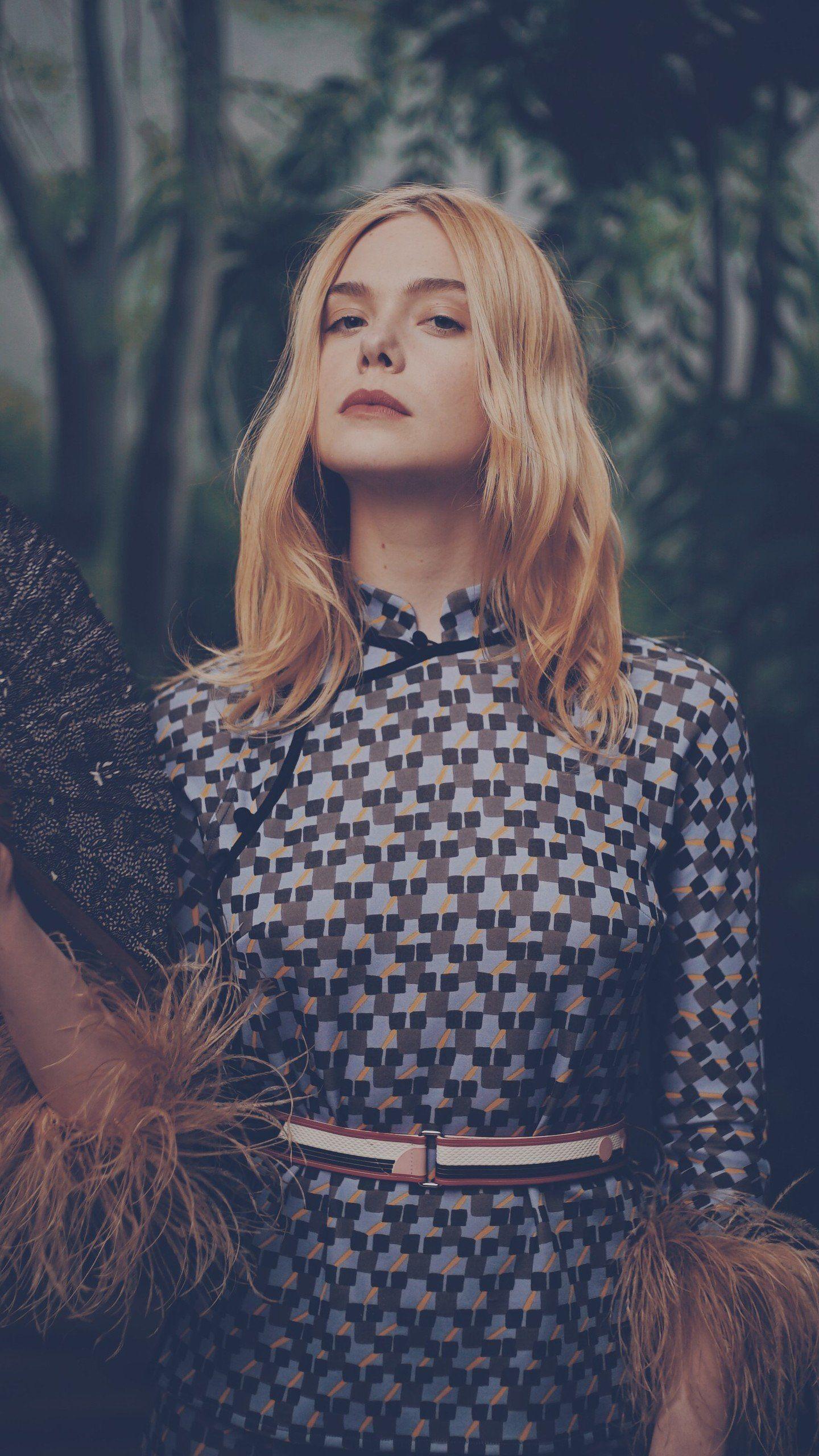 Elle Fanning HD Celebrities Wallpaper Photo