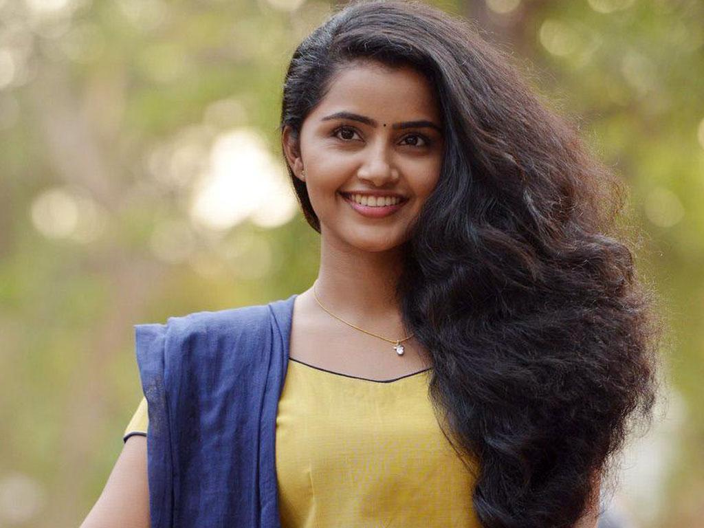 Anupama parameswaran Most Beautiful Picture And Wallpaper
