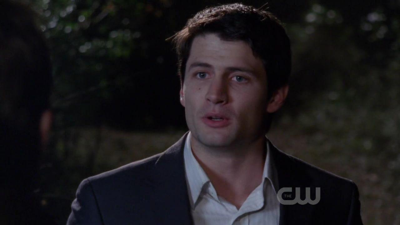 James Lafferty As Nathan Scott 7x15 Screencap!