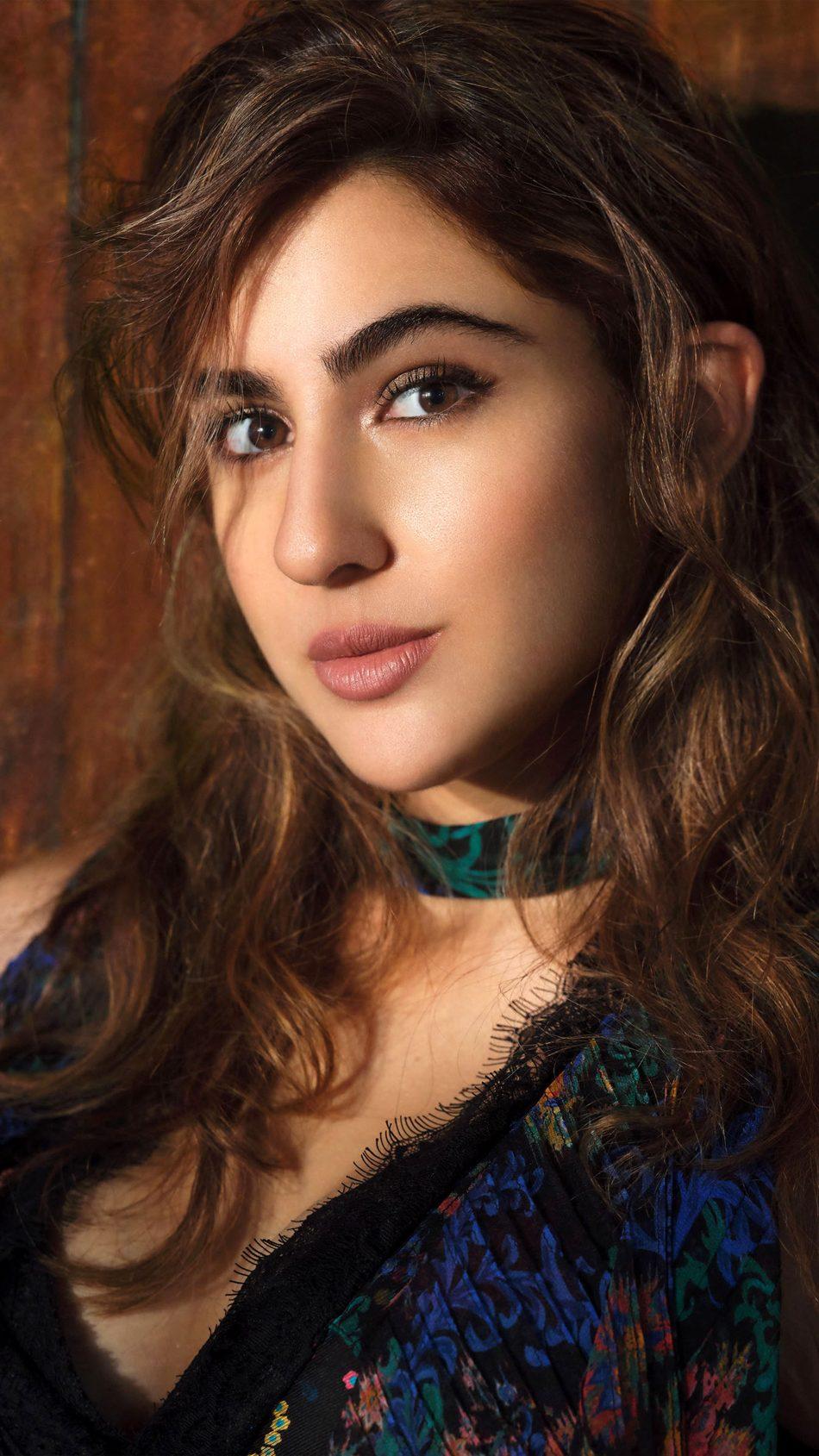 Actress Sara Ali Khan Free 4K Ultra HD Mobile Wallpaper
