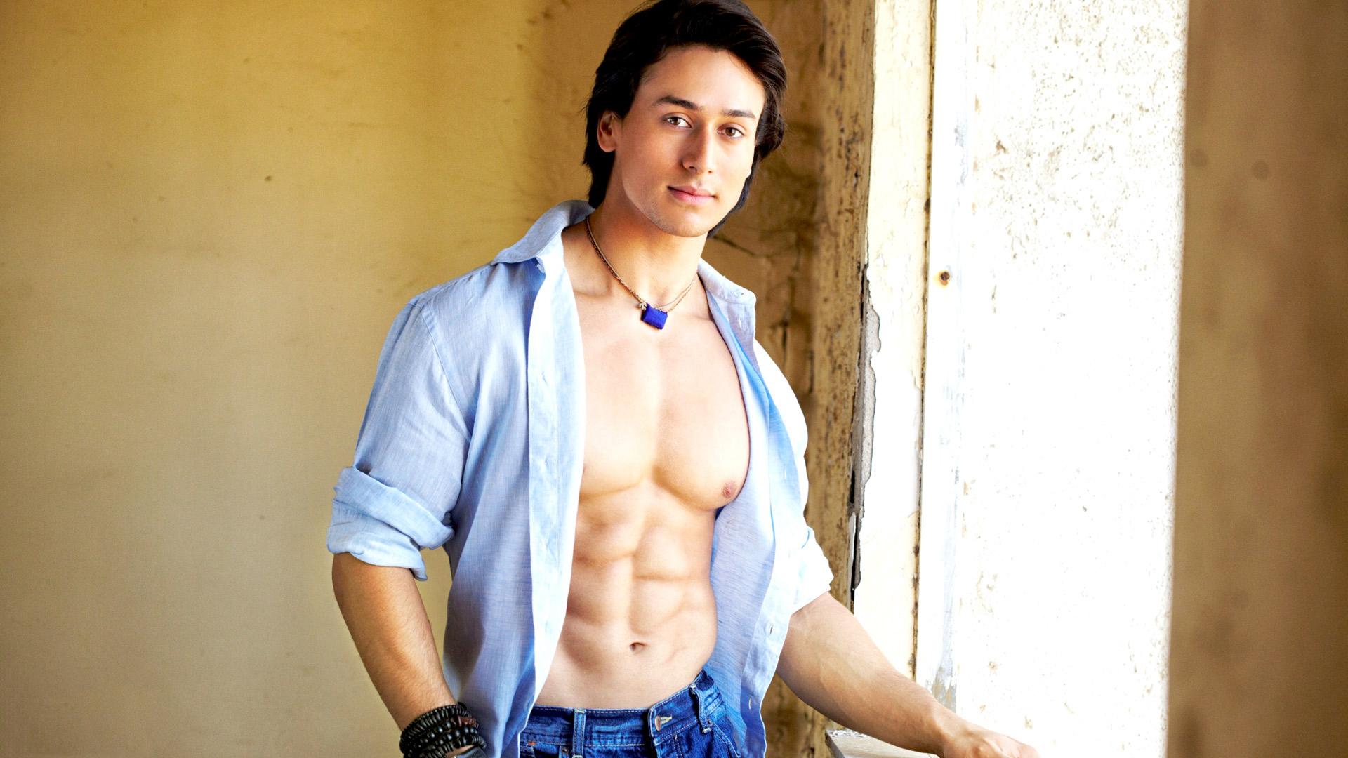Tiger Shroff Body HD Photo Wallpaper, HD Celebrities 4K Wallpaper, Image, Photo and Background