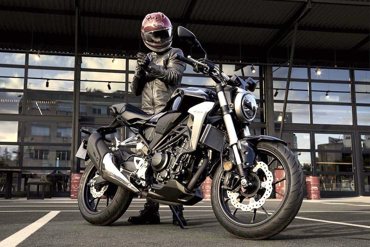 Honda CB300R Blends Modern Design with Retro Styling