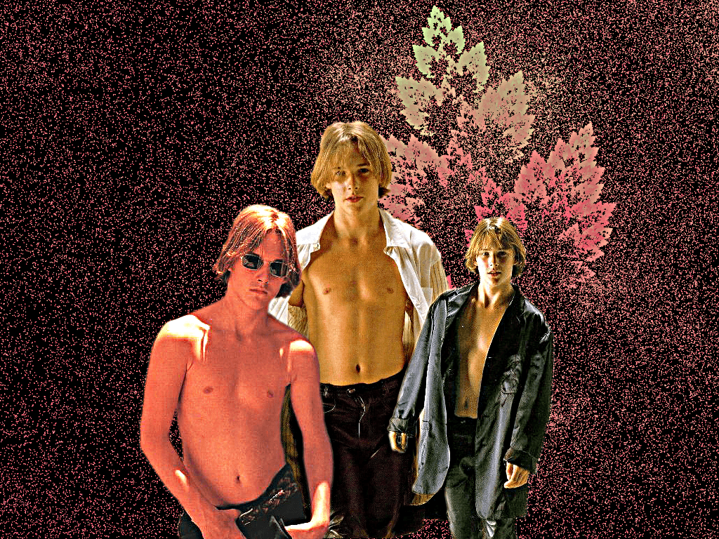 BRADLEY Renfro Wallpaper