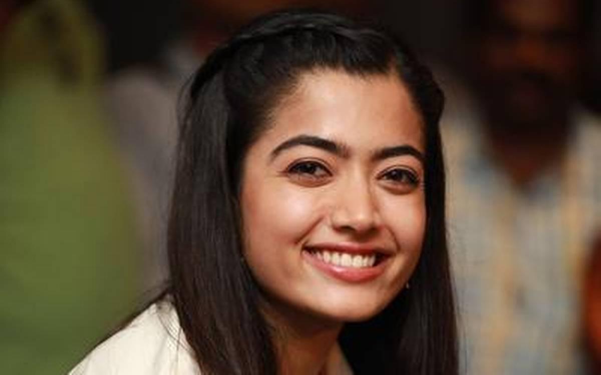 Rashmika Mandanna Close Up HD Wallpapers - Wallpaper Cave