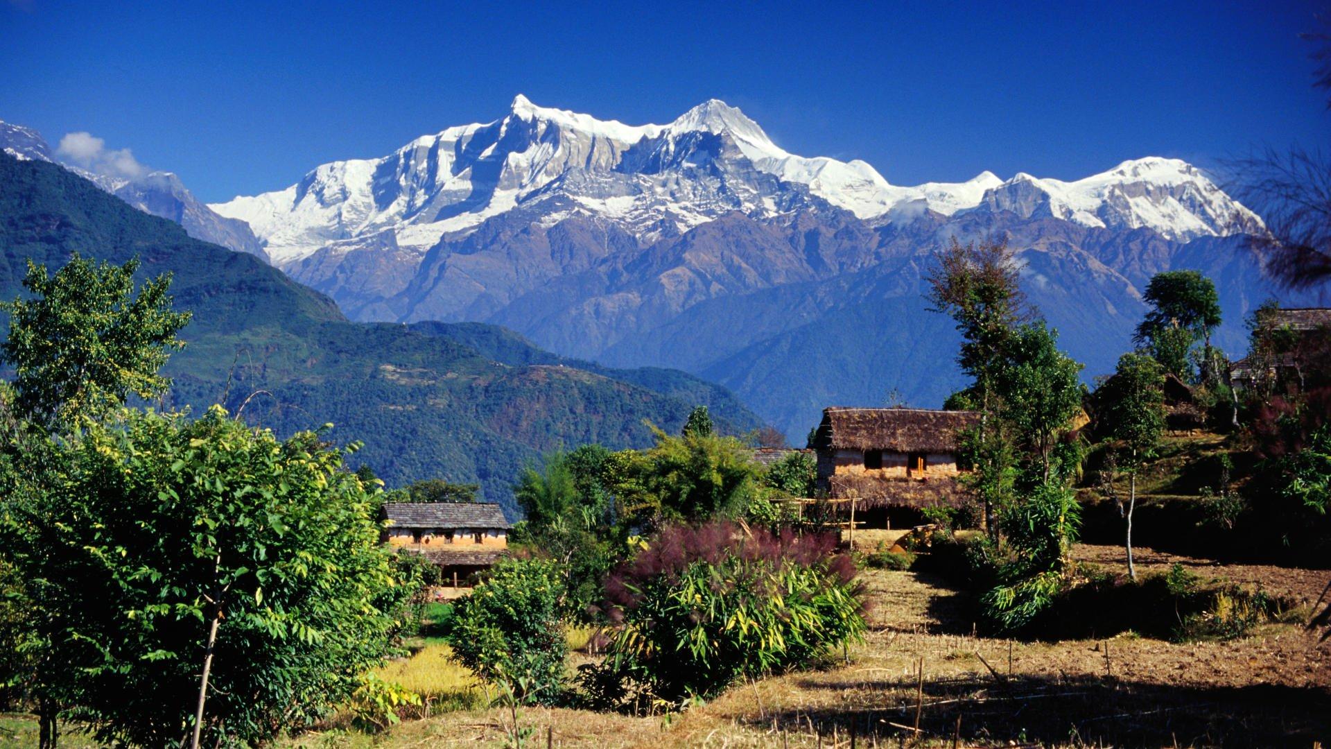 HD Background Annapurna Mountain Nepal Himalayas