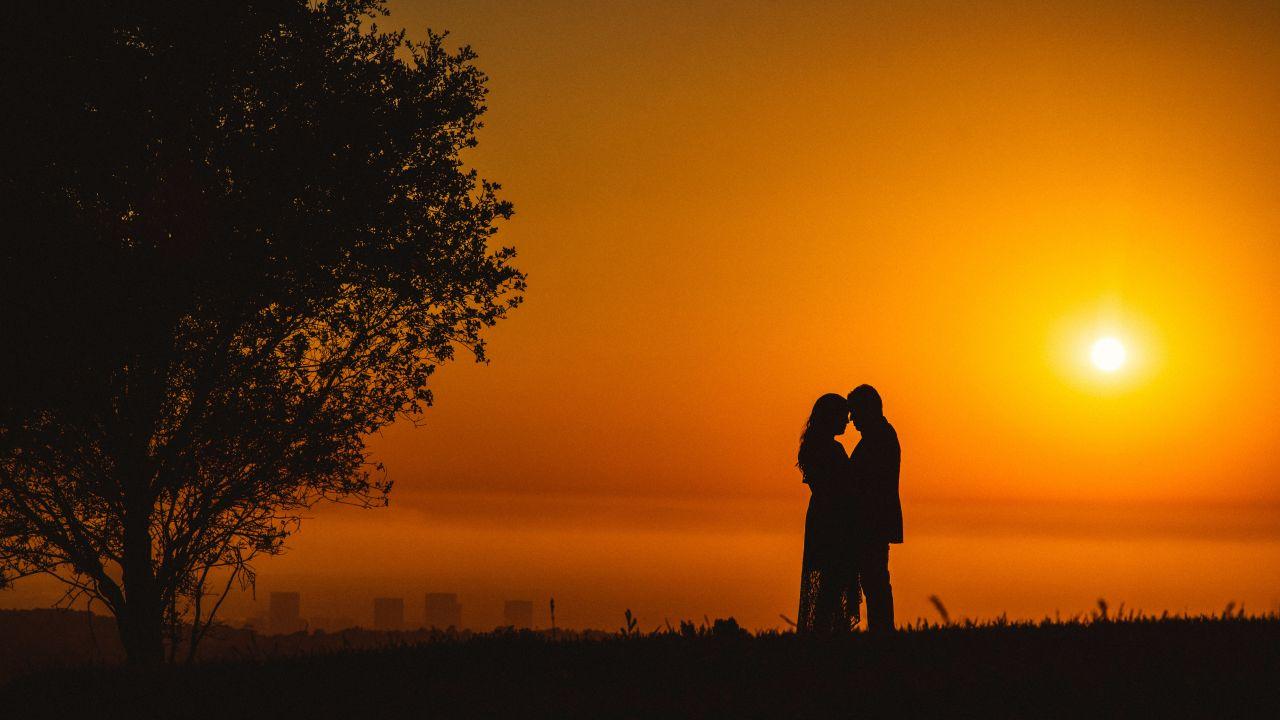 Wallpaper Couple, Romantic, Sunset, Silhouette, 4K, Love