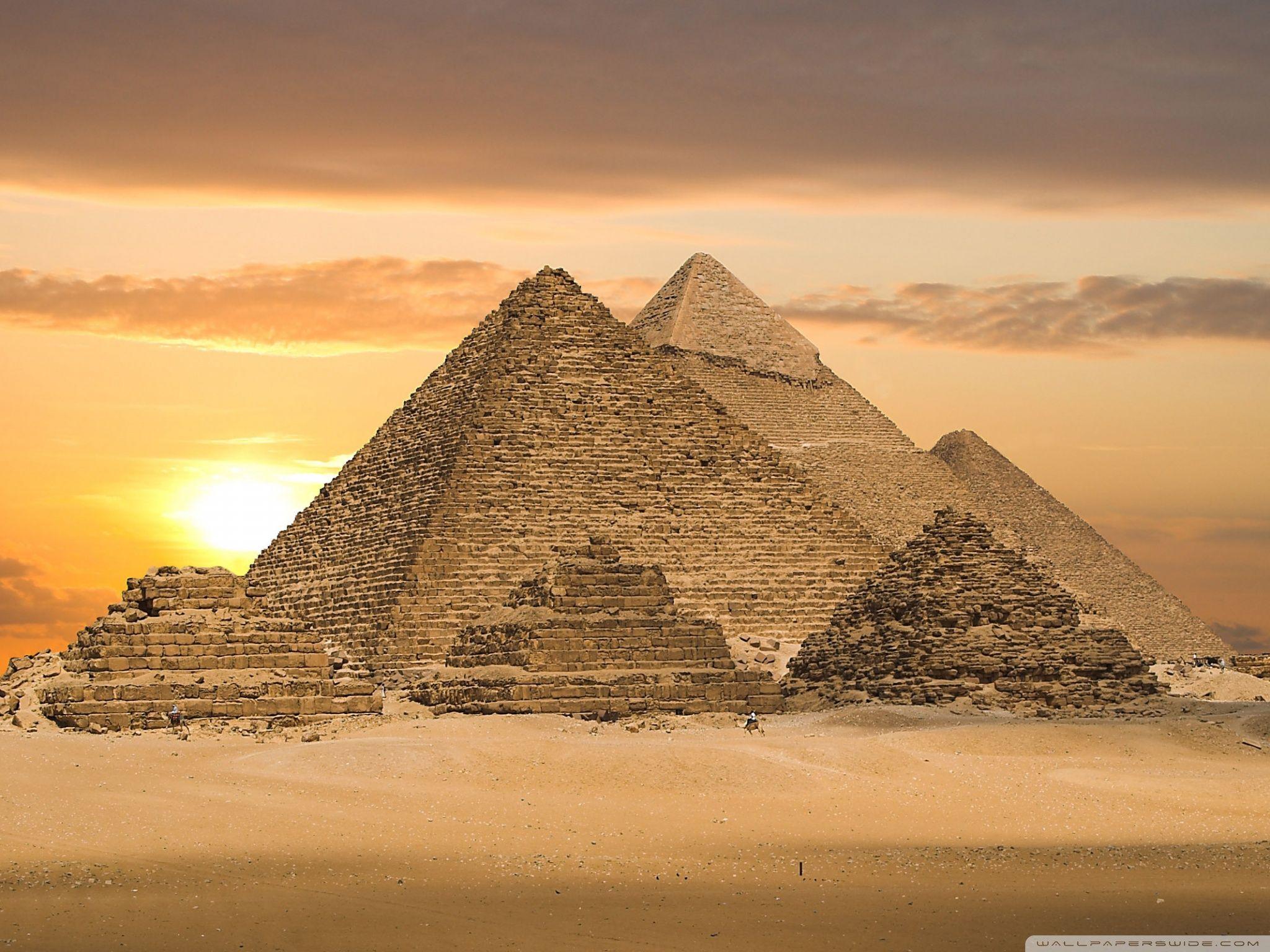 Egyptian Pyramids Wallpapers