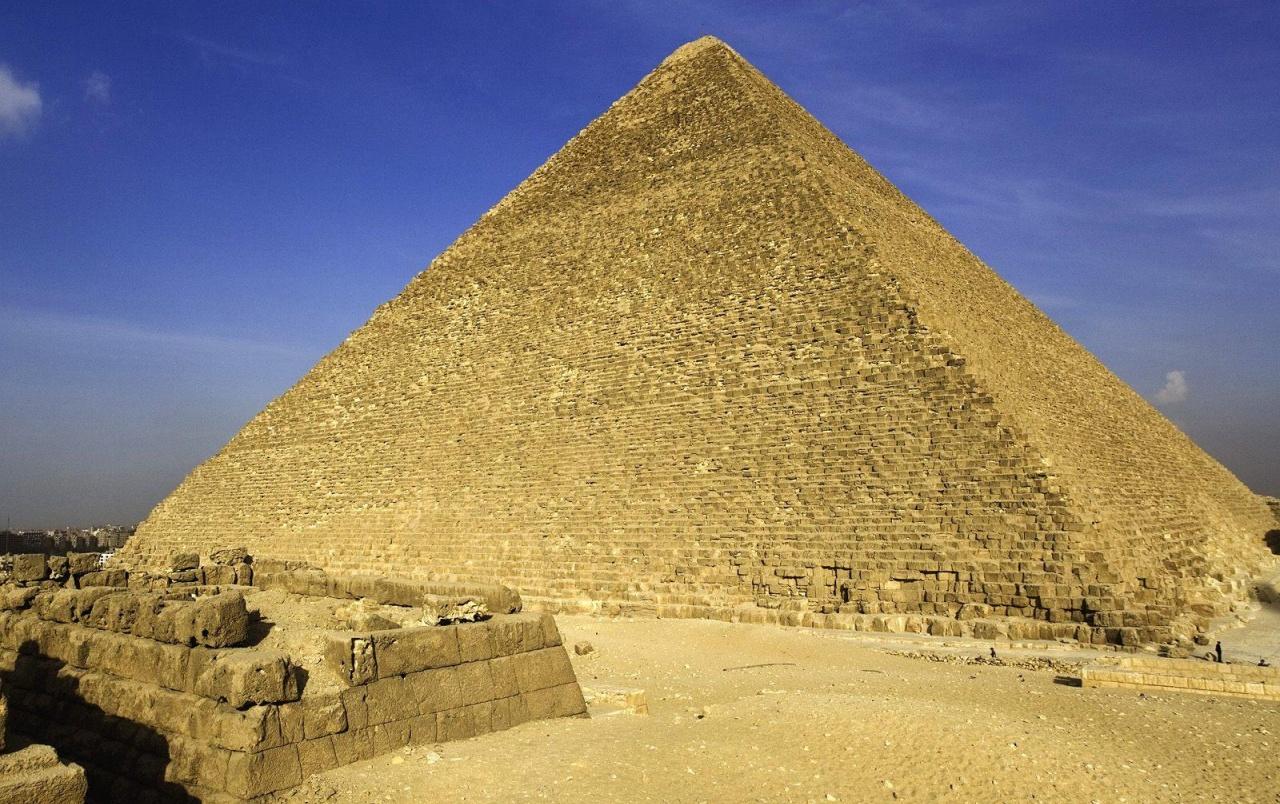 The Great Pyramid at Giza wallpaper. The Great