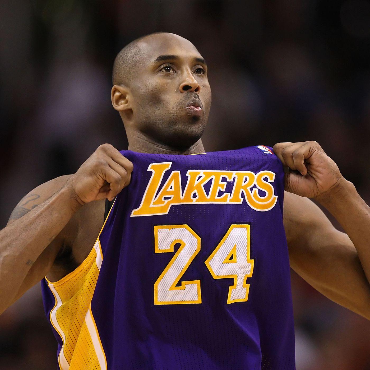 Twitter reacts to the passing of NBA legend Kobe Bryant