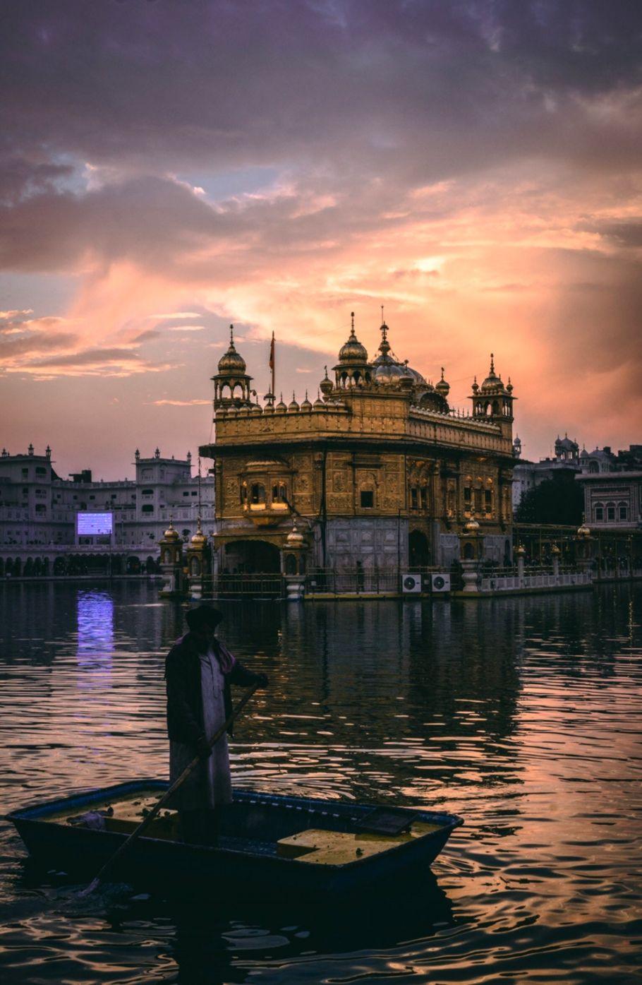 Golden Temple Road Amritsar India Picture Download