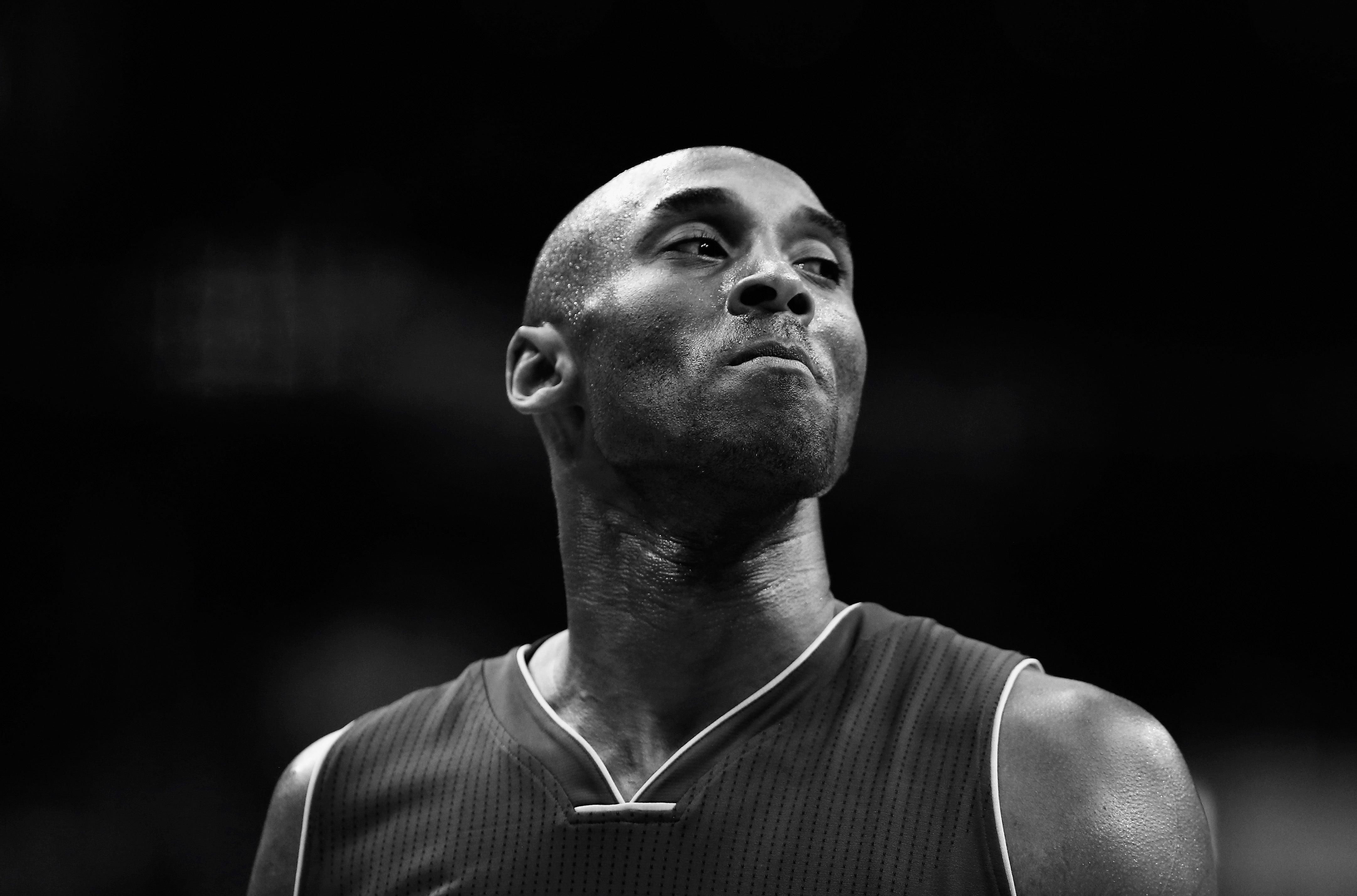 Celebrities Are In Shock After Kobe Bryant And Daughter's