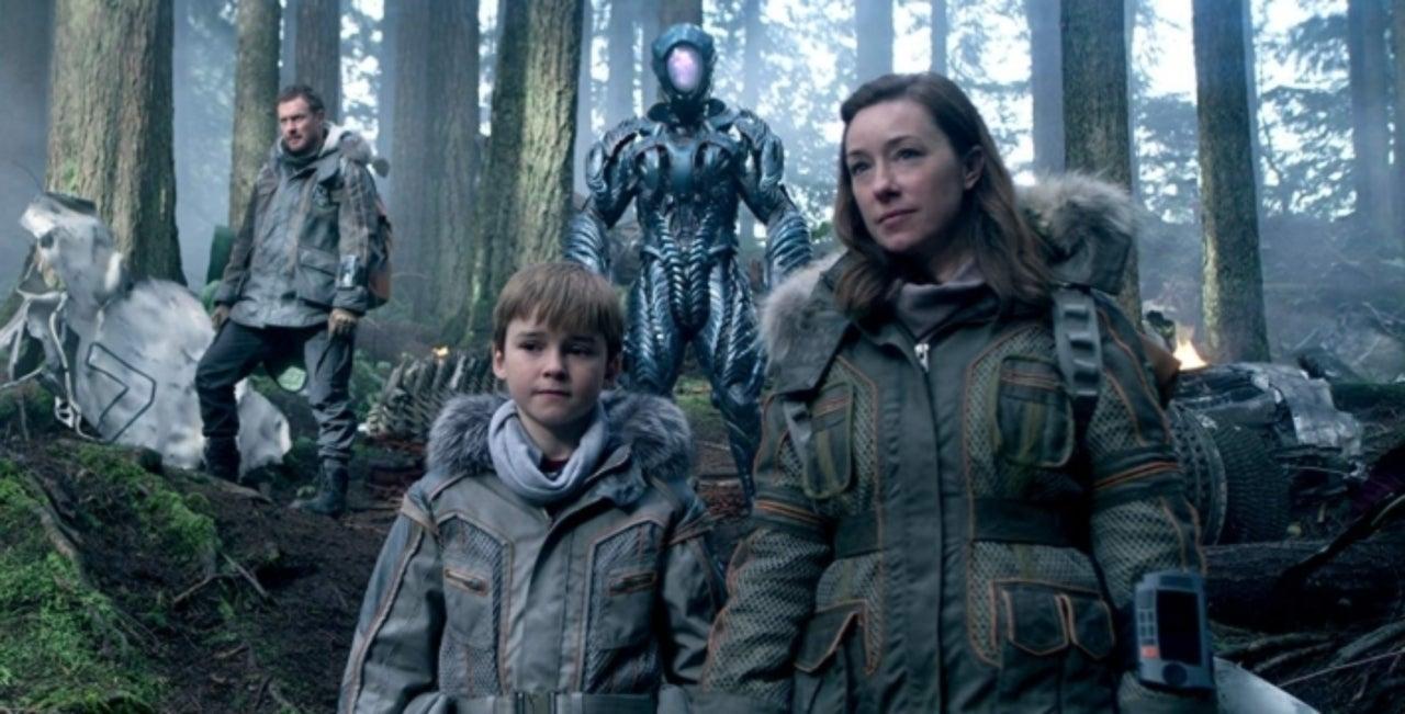 Netflix's 'Lost in Space' Stars Reveal Season 2 Details