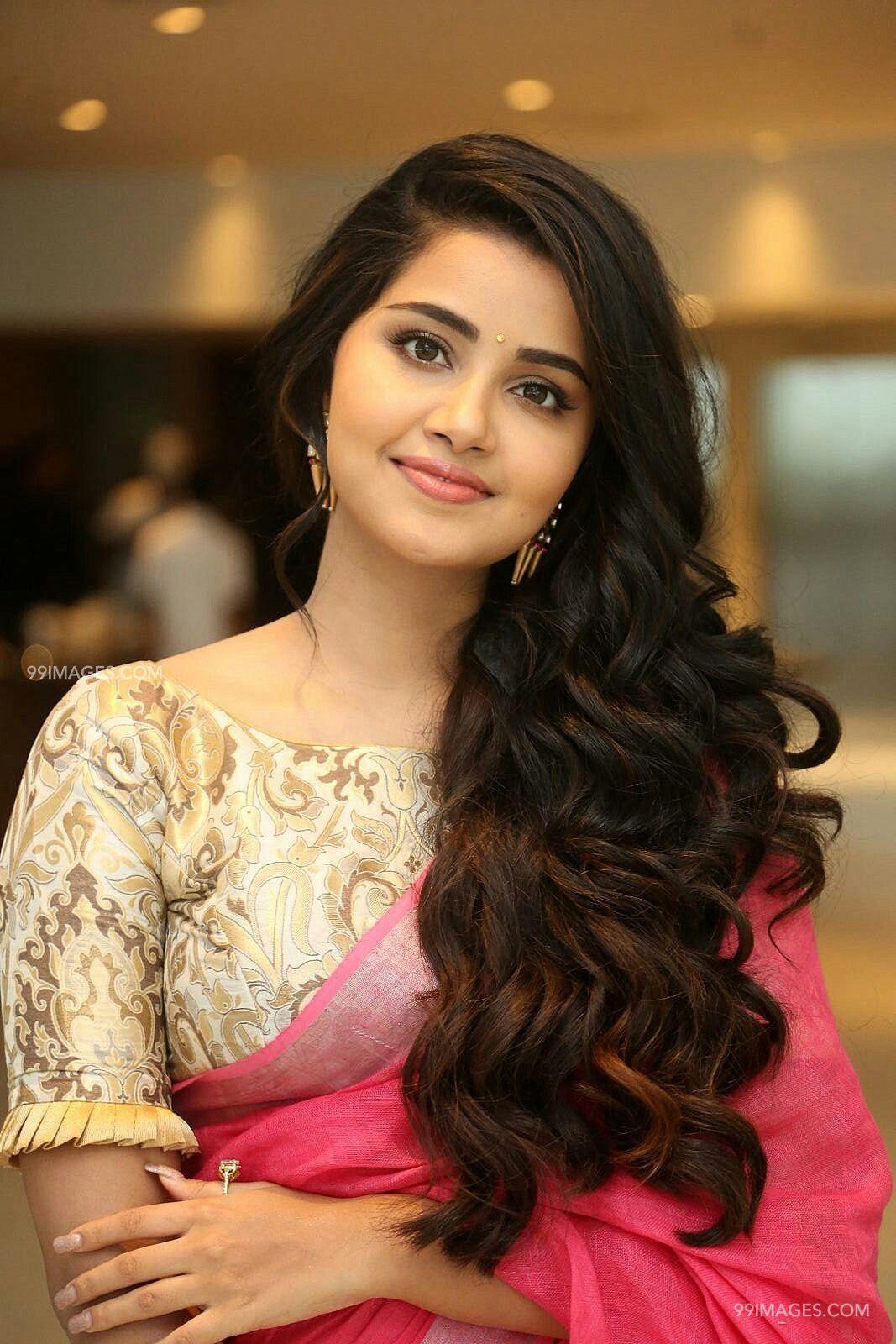 Anupama Parameswaran Hot HD Photo & Mobile