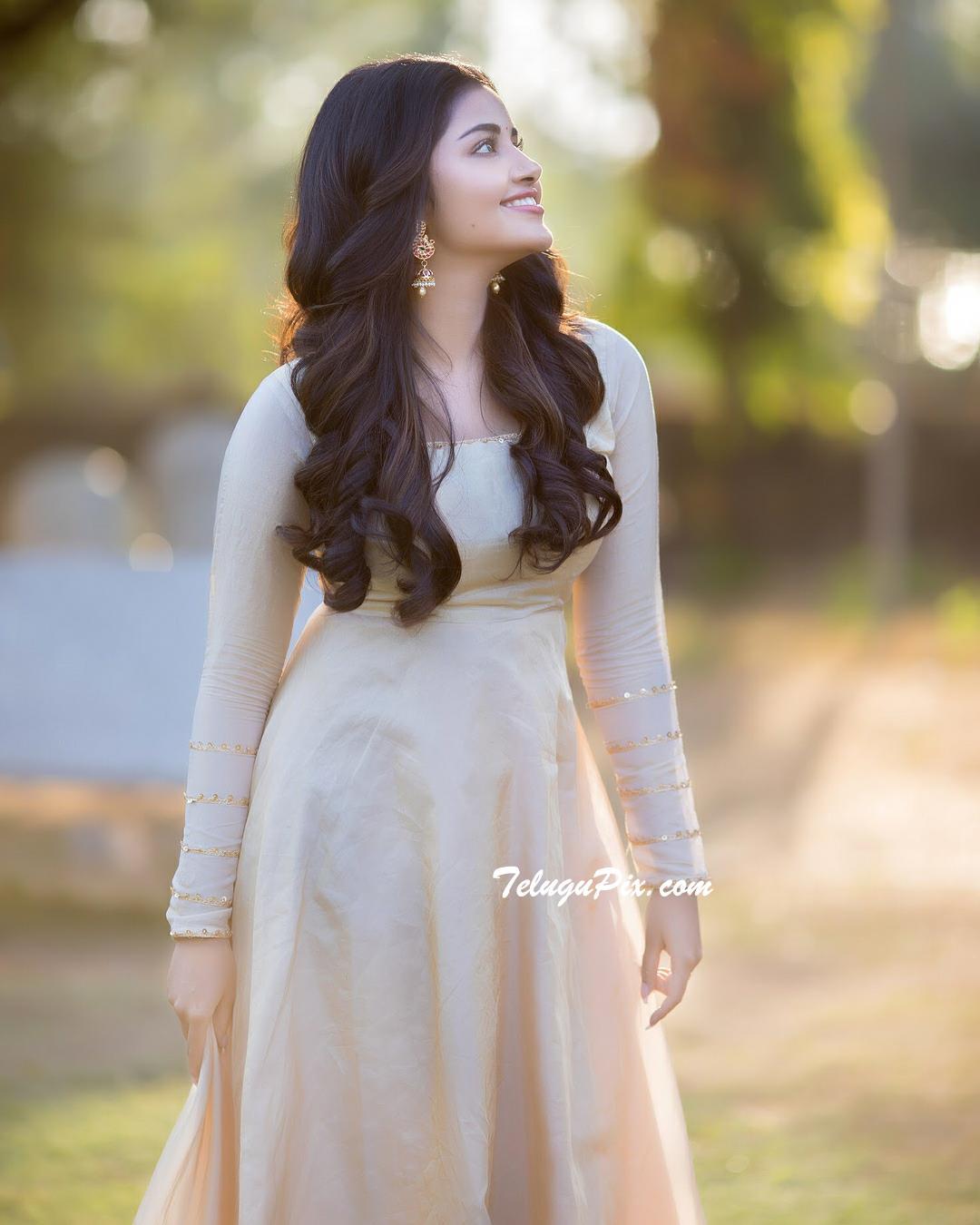 Anupama Parameswaran HD Photohoot Anupama