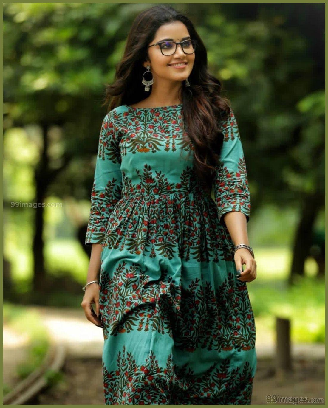 Anupama Parameswaran Beautiful HD Photo & Mobile Wallpaper