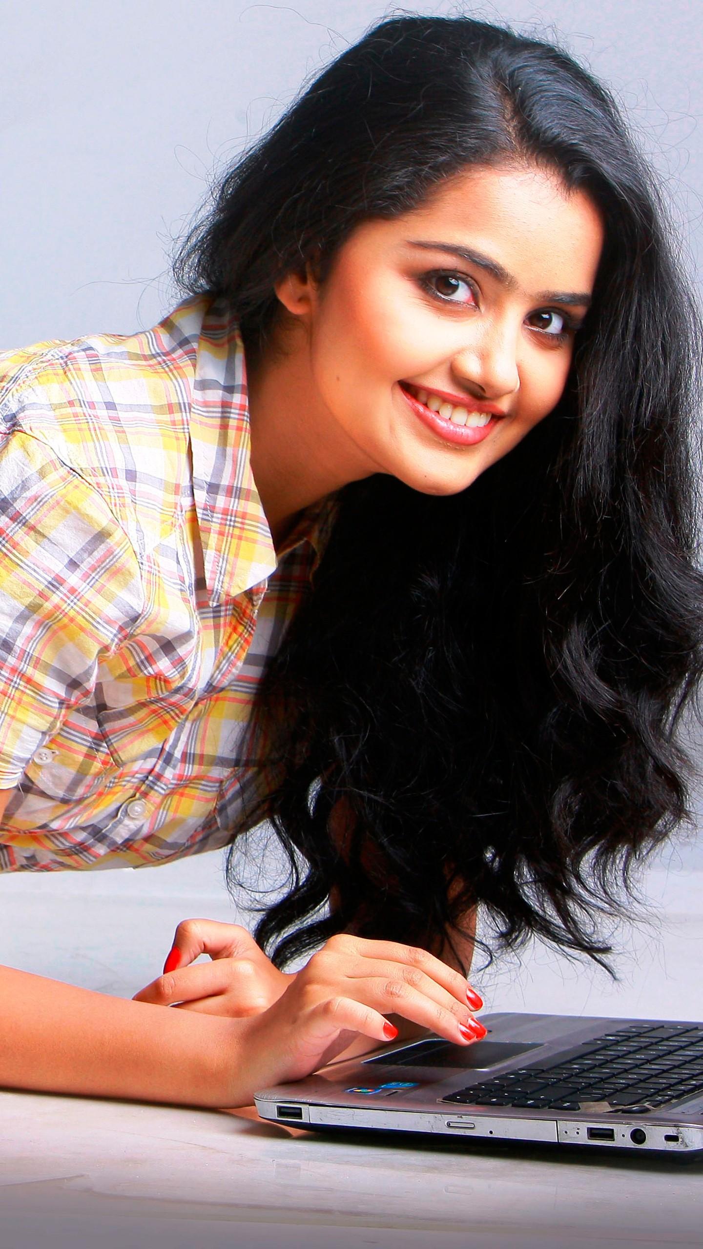 Anupama Parameswaran HD 4K Wallpaper. HD Wallpaper Parameswaran Phone Wallpaper