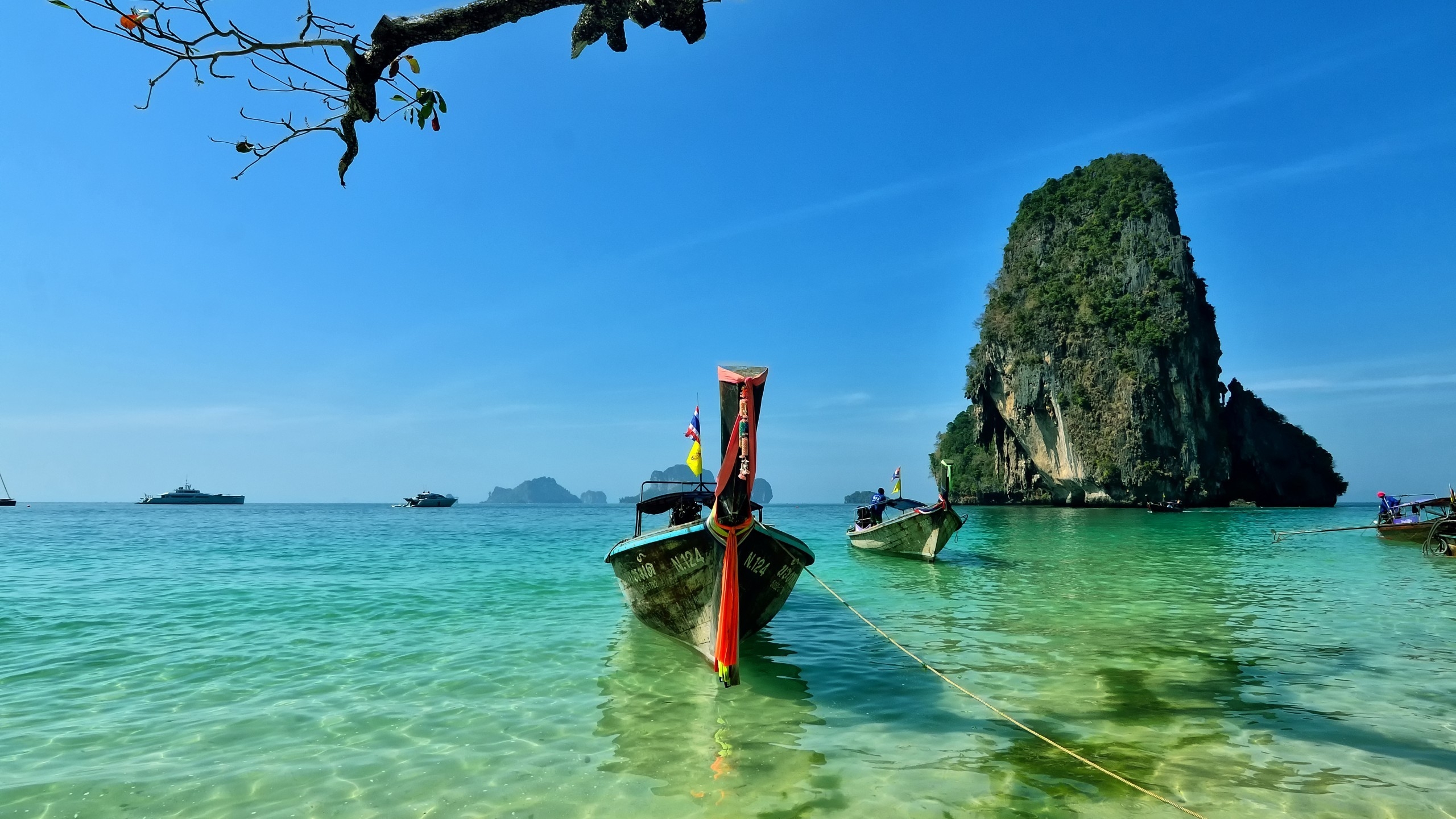 Railay Beach Thailand desktop PC and Mac wallpaper