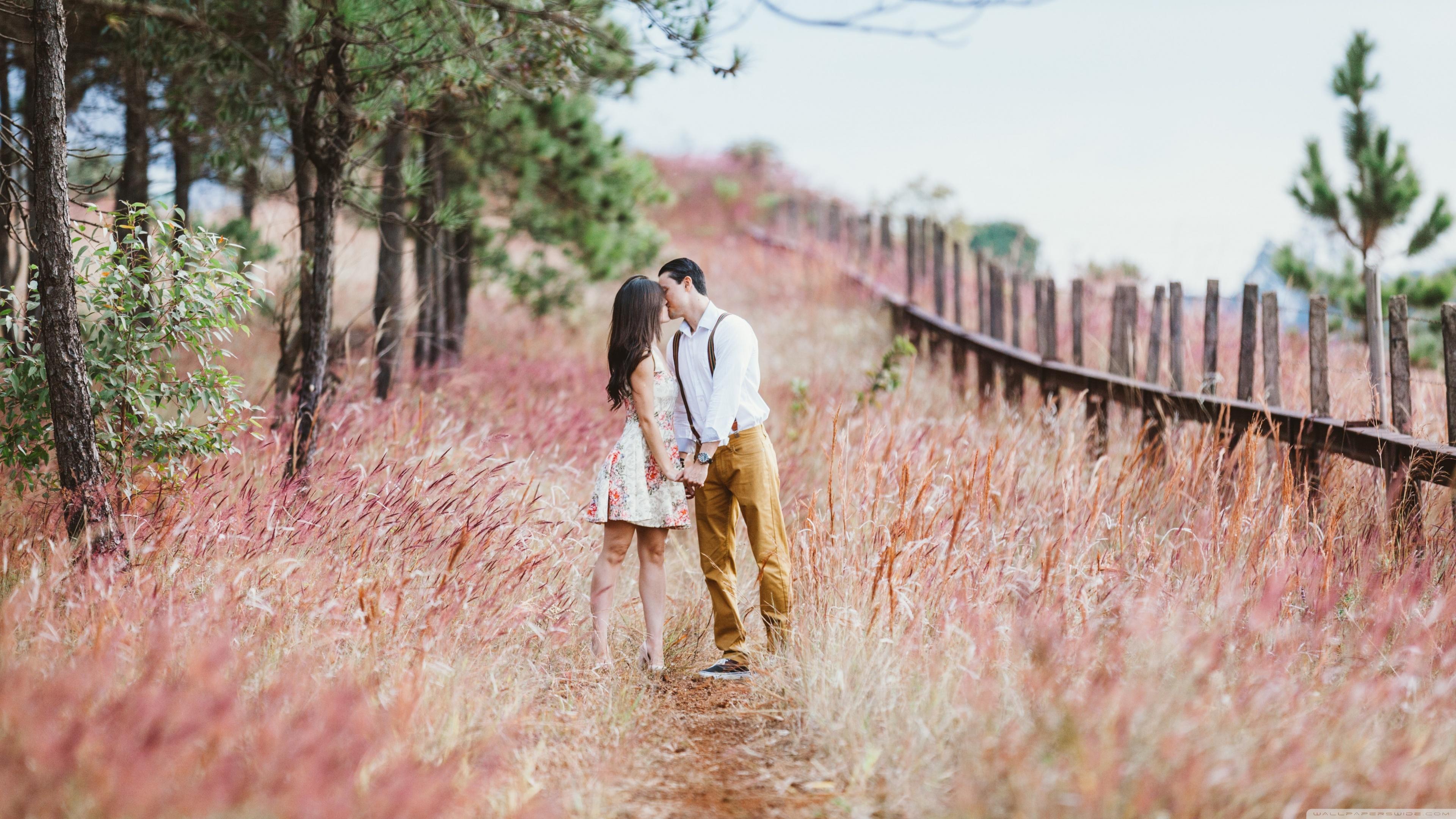 Kissing Couple Ultra HD Desktop Background Wallpaper for 4K UHD TV, Widescreen & UltraWide Desktop & Laptop, Multi Display, Dual & Triple Monitor, Tablet