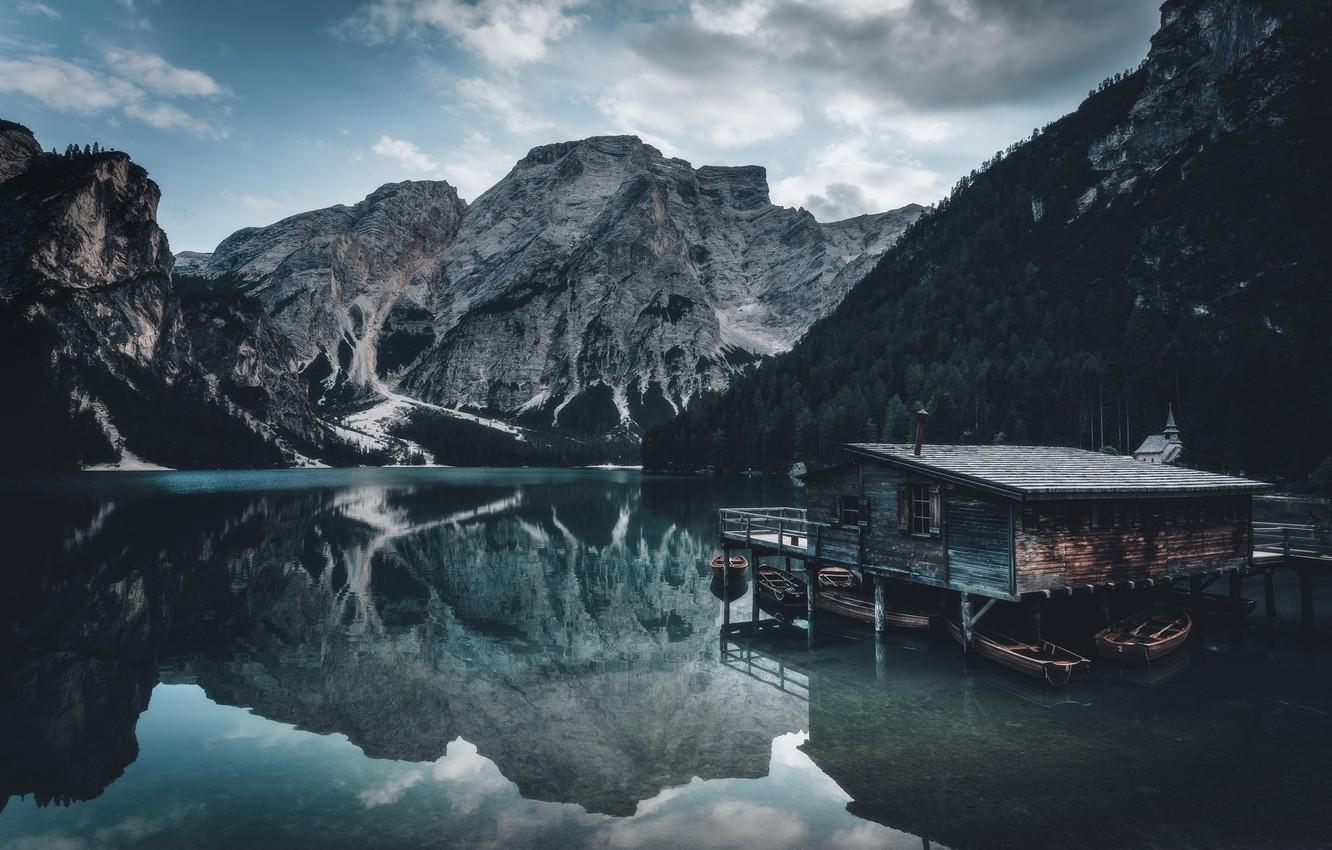Wallpaper Italy, Dolomiti, boat house, The lake of Braies