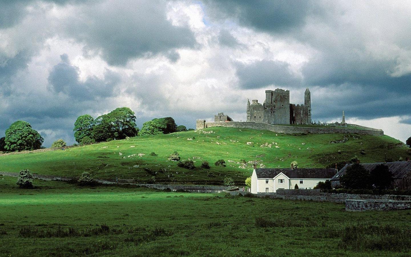 Free download tags One of the oldest castles of Ireland Rock