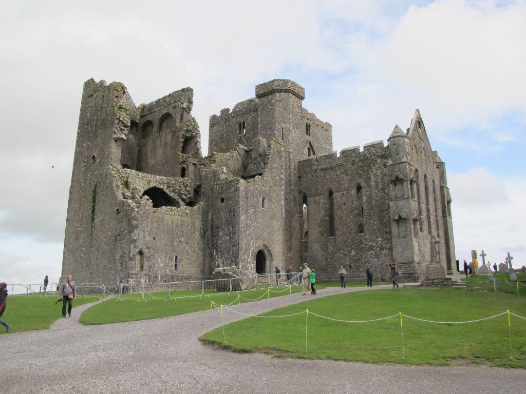 Rock Of Cashel Wallpapers - Wallpaper Cave