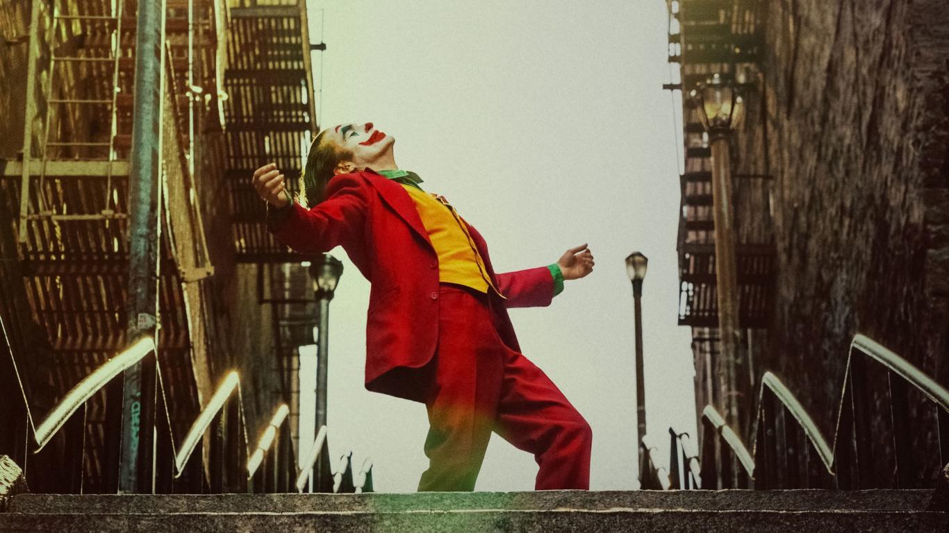 Download 1366x768 wallpaper joker, 2019 movie, red suit
