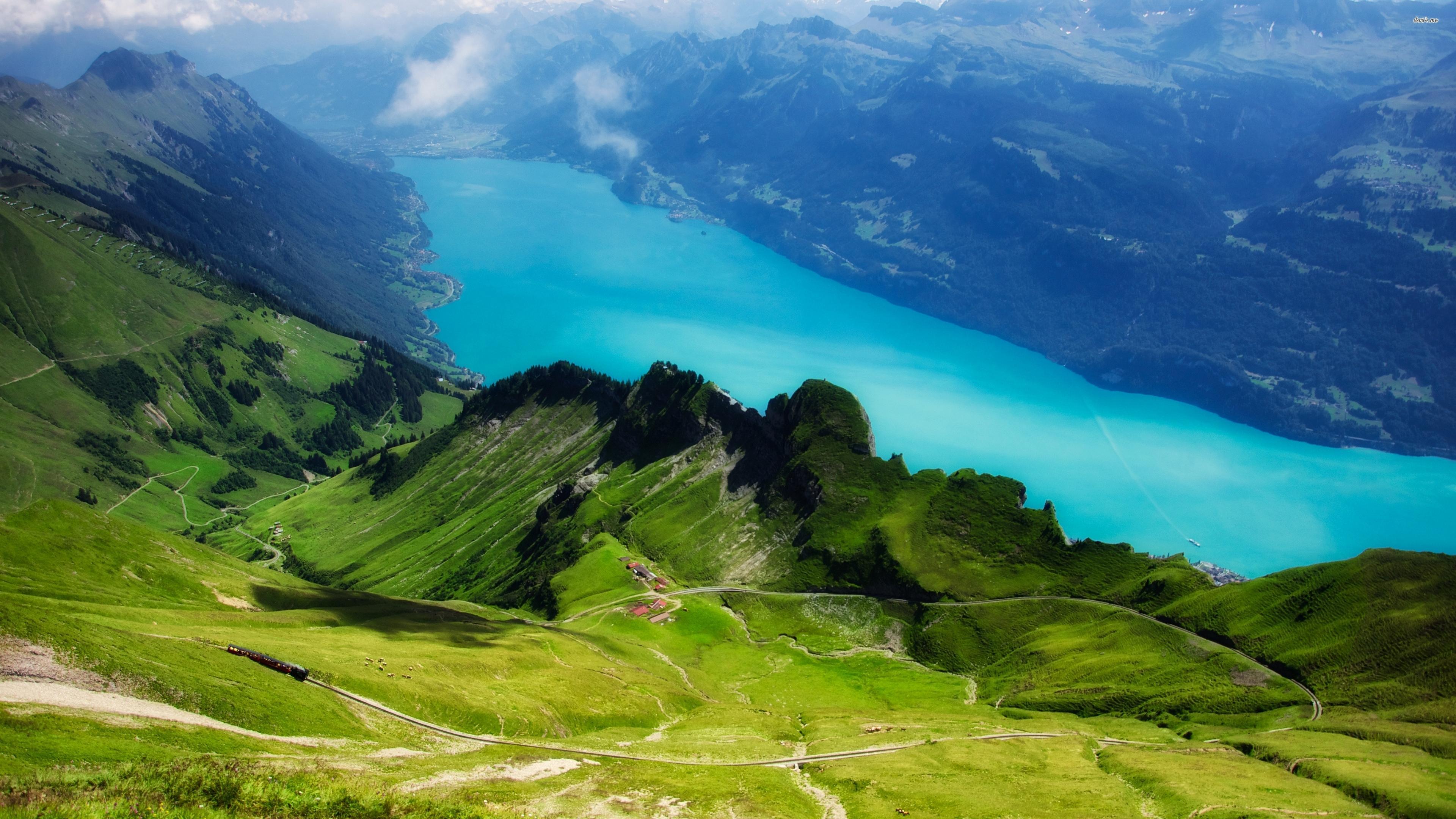Amazing view of Lake Brienz from above wallpaper