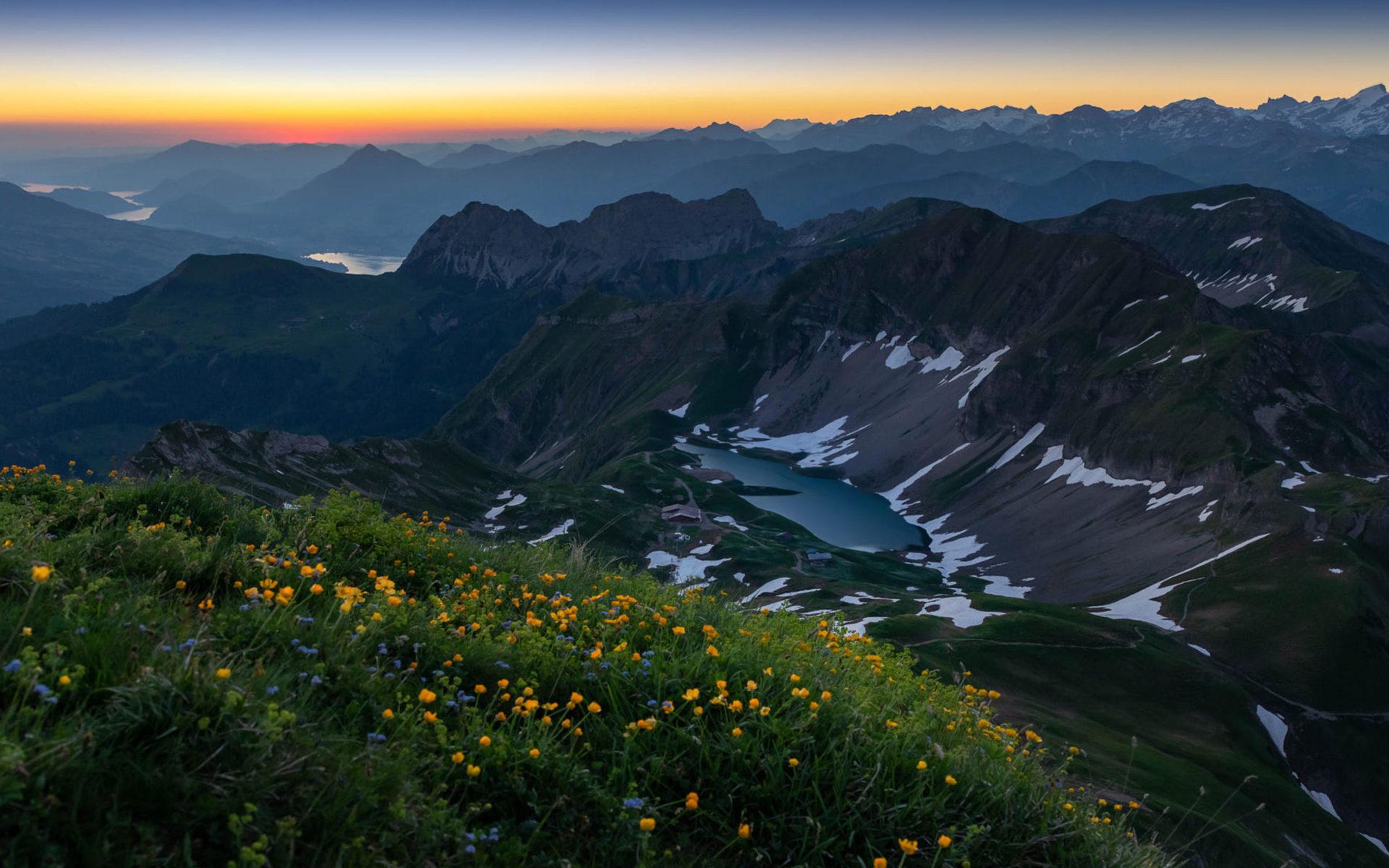Lake Brienz Brienzer Rothorn The Mountain Of The Emmental