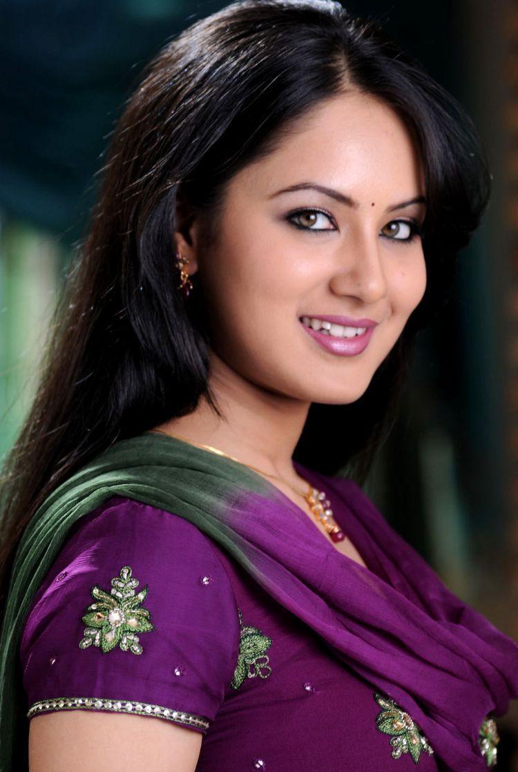 Model Pooja Bose Photo Wallpaper HD Wallpaper