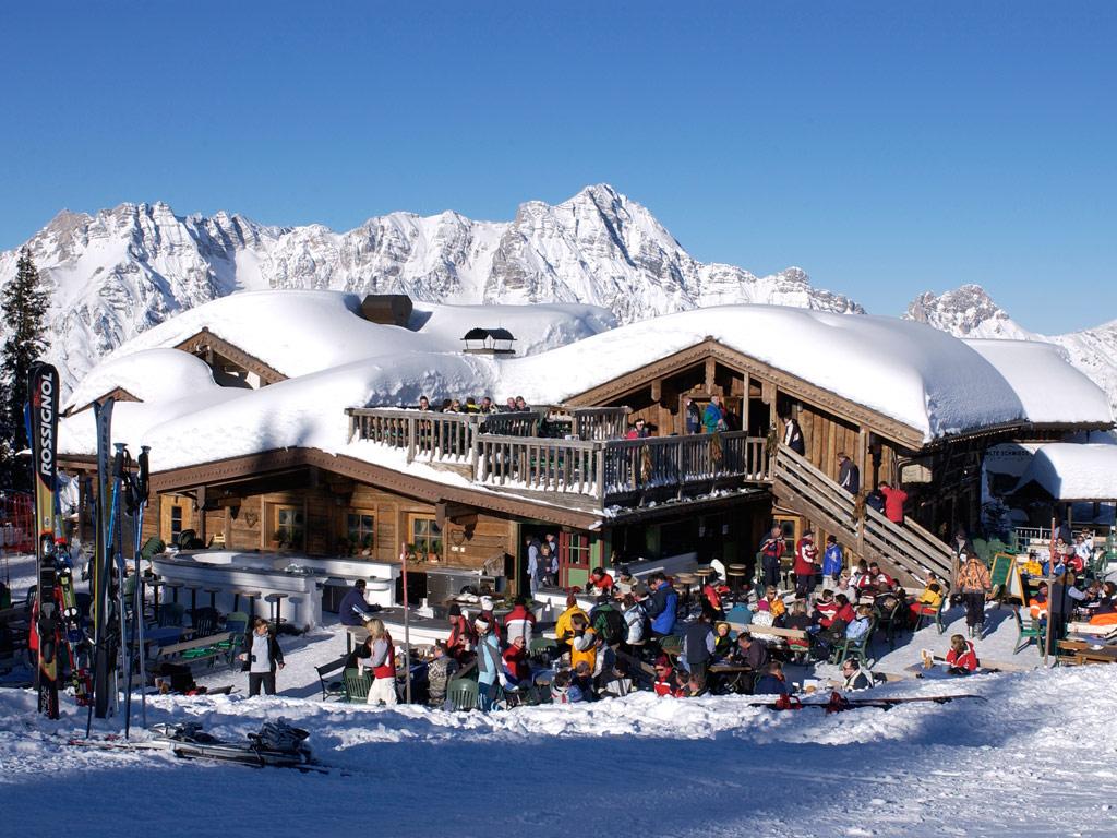 Skicircus Saalbach Hinterglemm Leogang Fieberbrunn. skiing