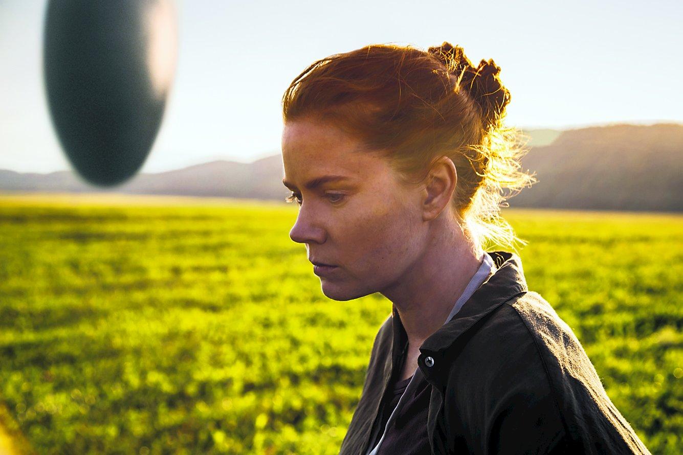 Review: Aliens Drop Anchor in 'Arrival, ' but What Are Their