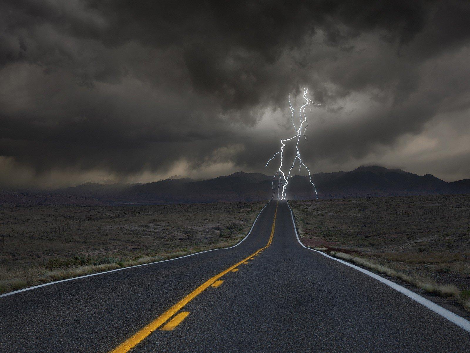 road storm lightning desert wallpaper