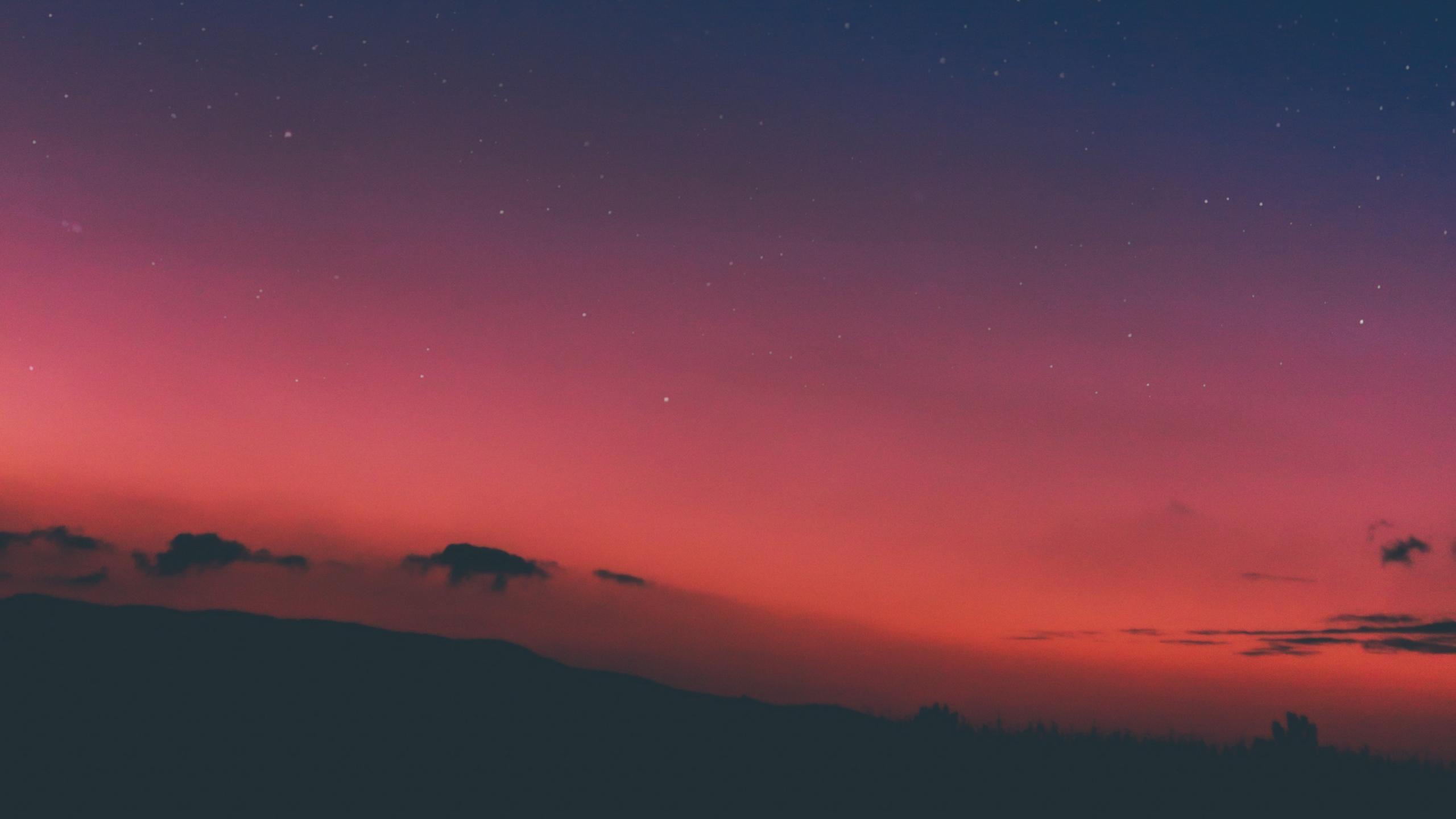 Download wallpaper 2560x1440 mountains, fog, sky, stars