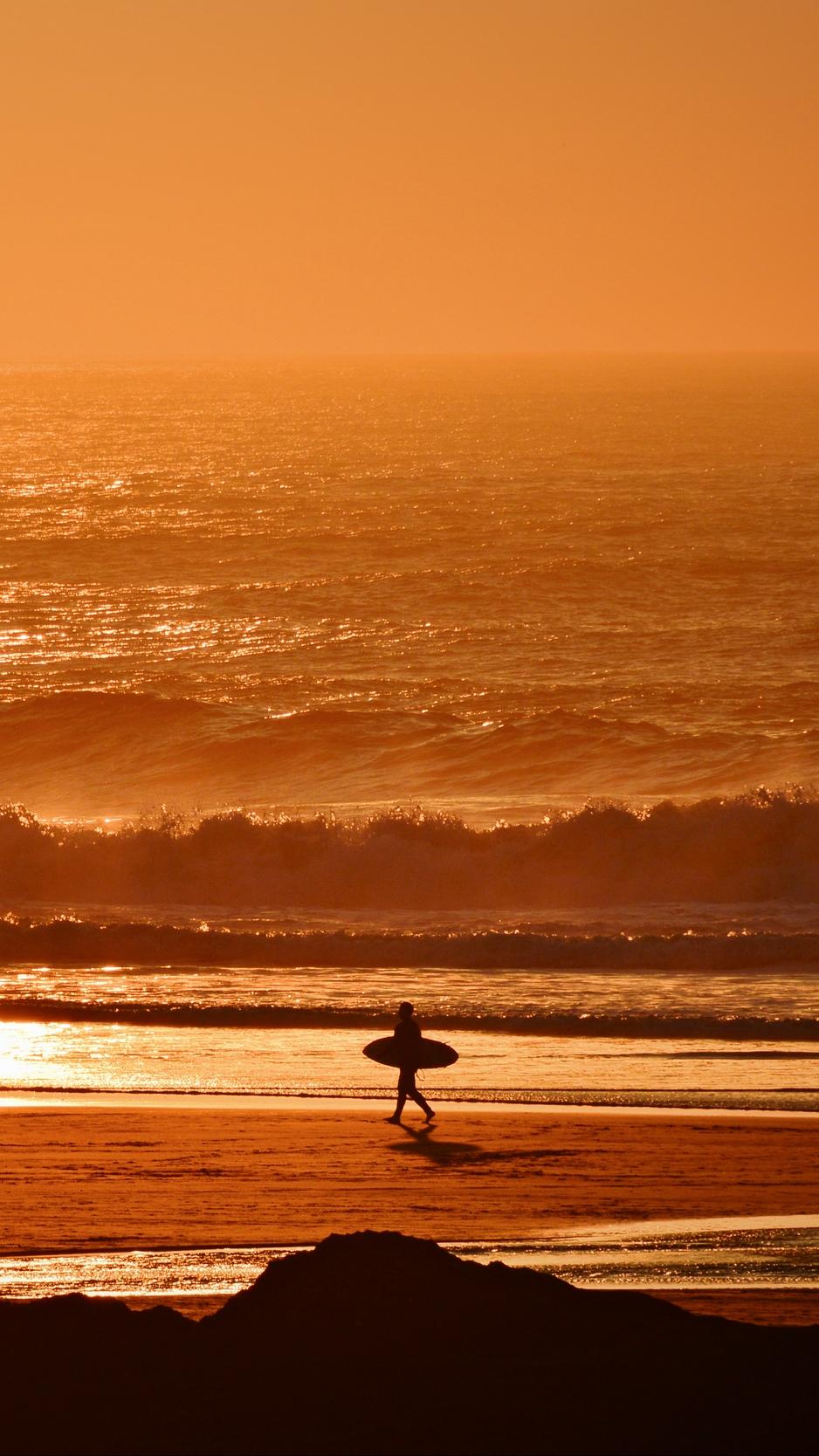 Wallpaper Surfer, Waves, Sunset, Ocean Wallpaper