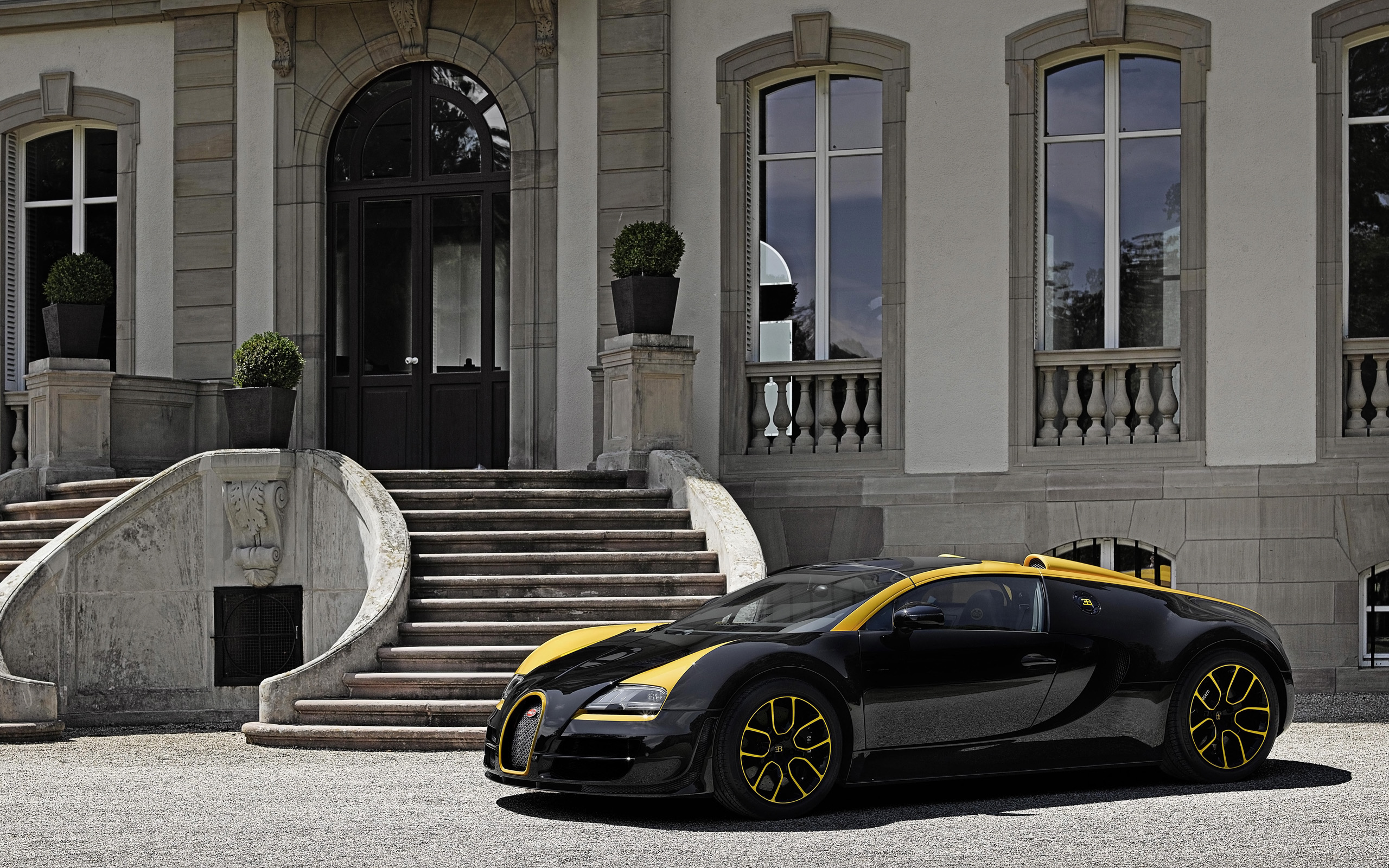 Cute 2014 Bugatti Veyron Grand Sport Vitesse Legend Black Bess 5 Photos
