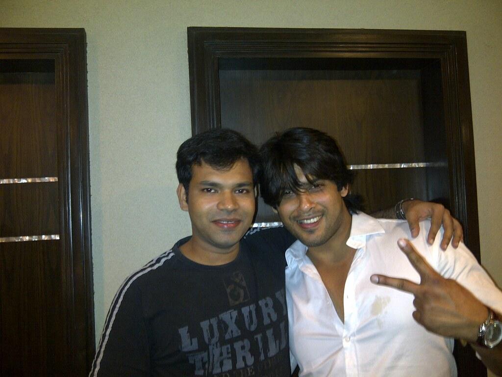 Siddharth Shukla with Sandeep Aklujkar. Siddharth Shukla wi
