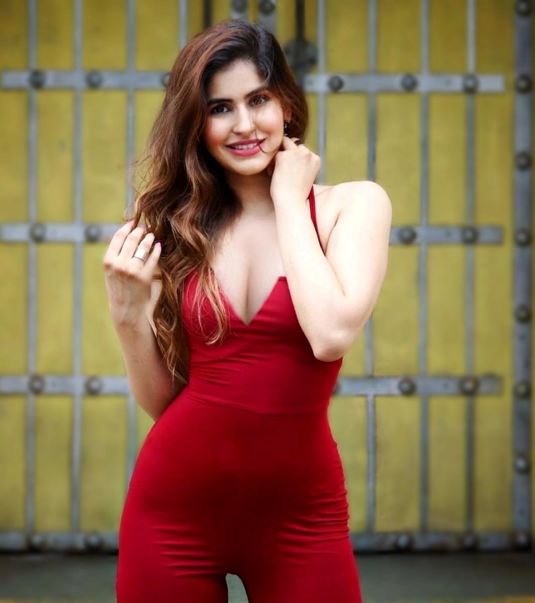 Actress (Model) Sakshi Malik Hot Photo, Image HD. Sakshi